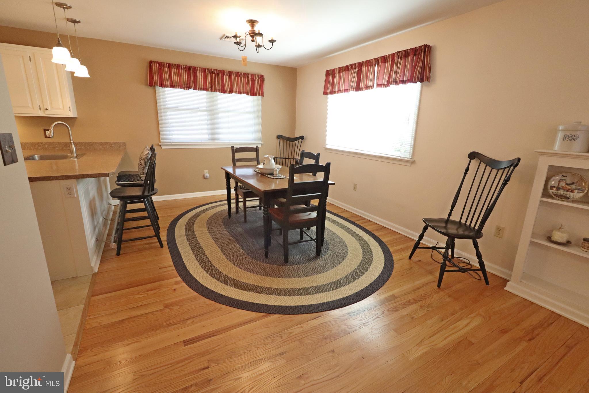 FOREST HILLS - Residential