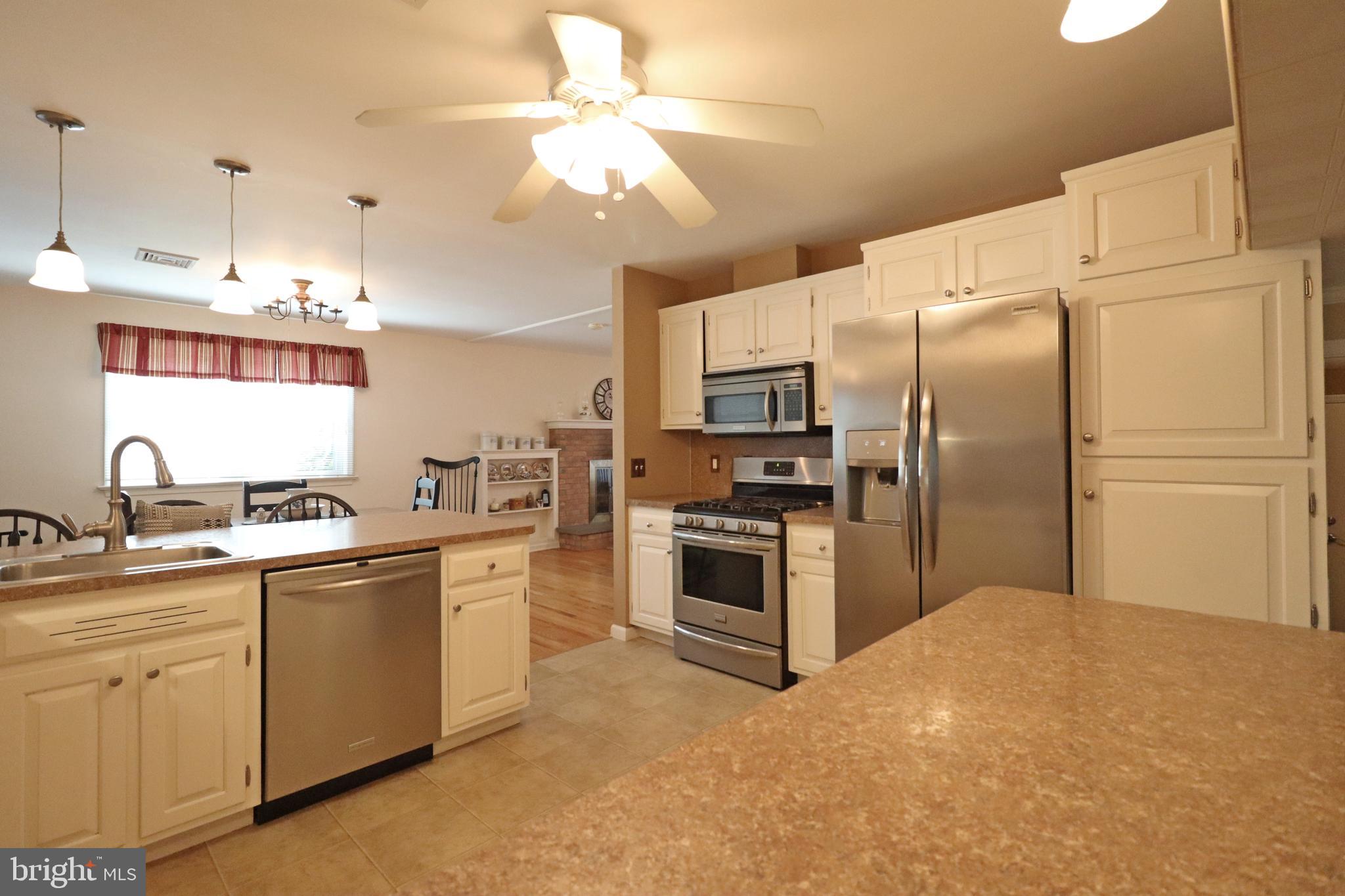 FOREST HILLS - Residential