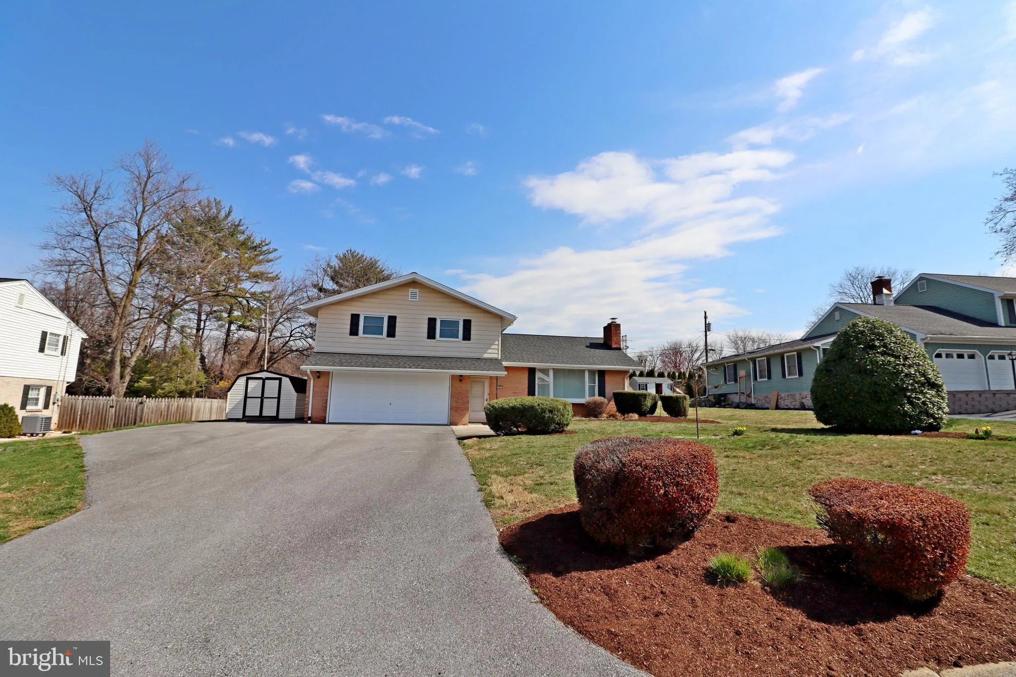 Leola, Pennsylvania 17540, United States, 3 Bedrooms Bedrooms, ,3 BathroomsBathrooms,Residential,Pending,103996