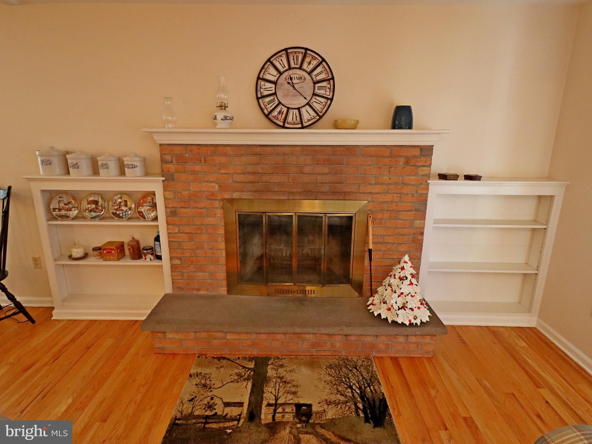 FOREST HILLS - Residential