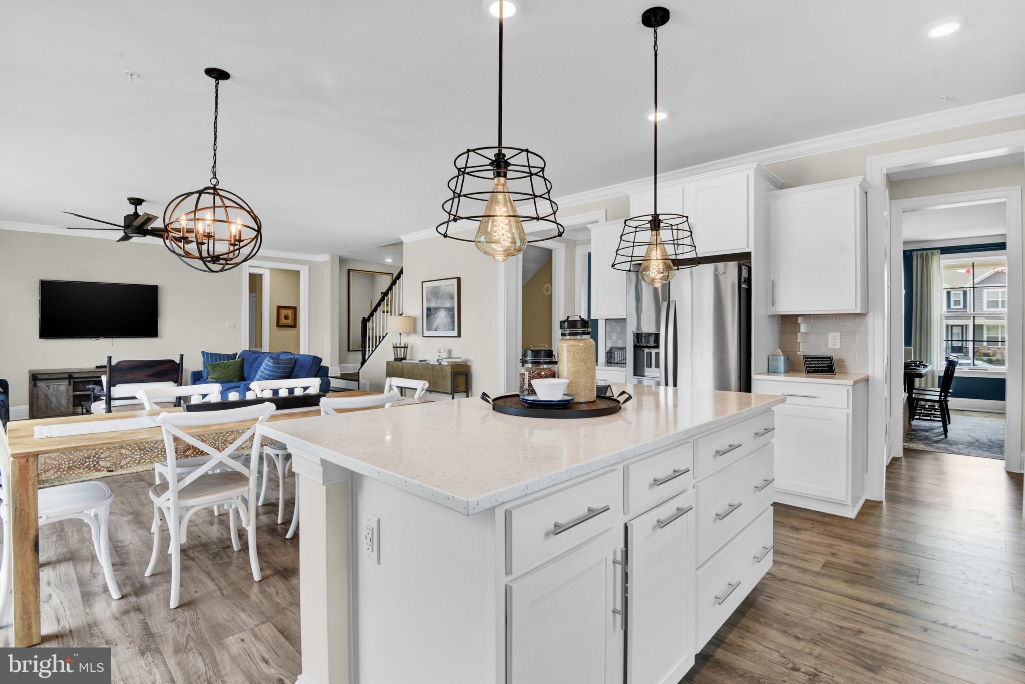 STONEGATE - Residential