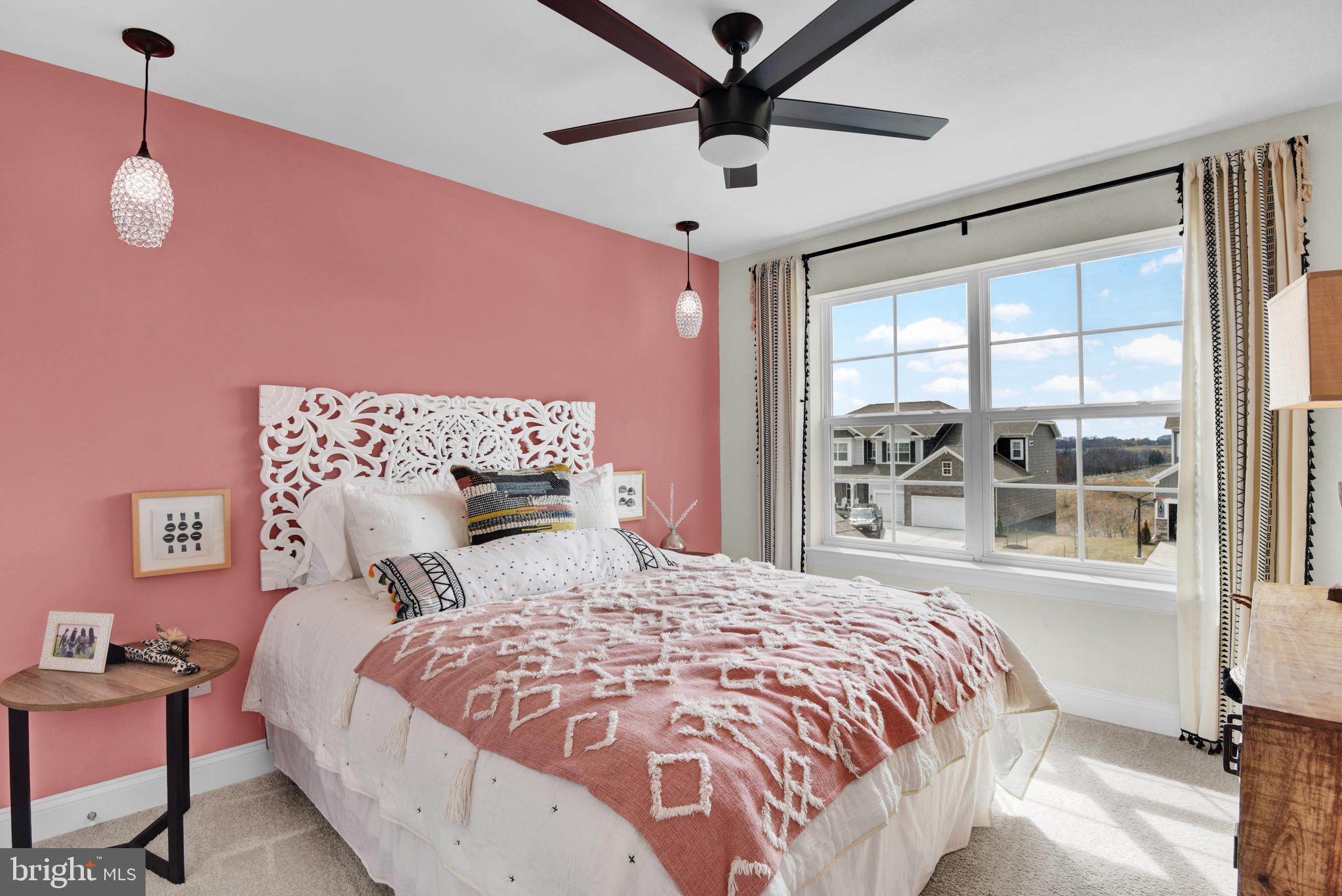 STONEGATE - Residential