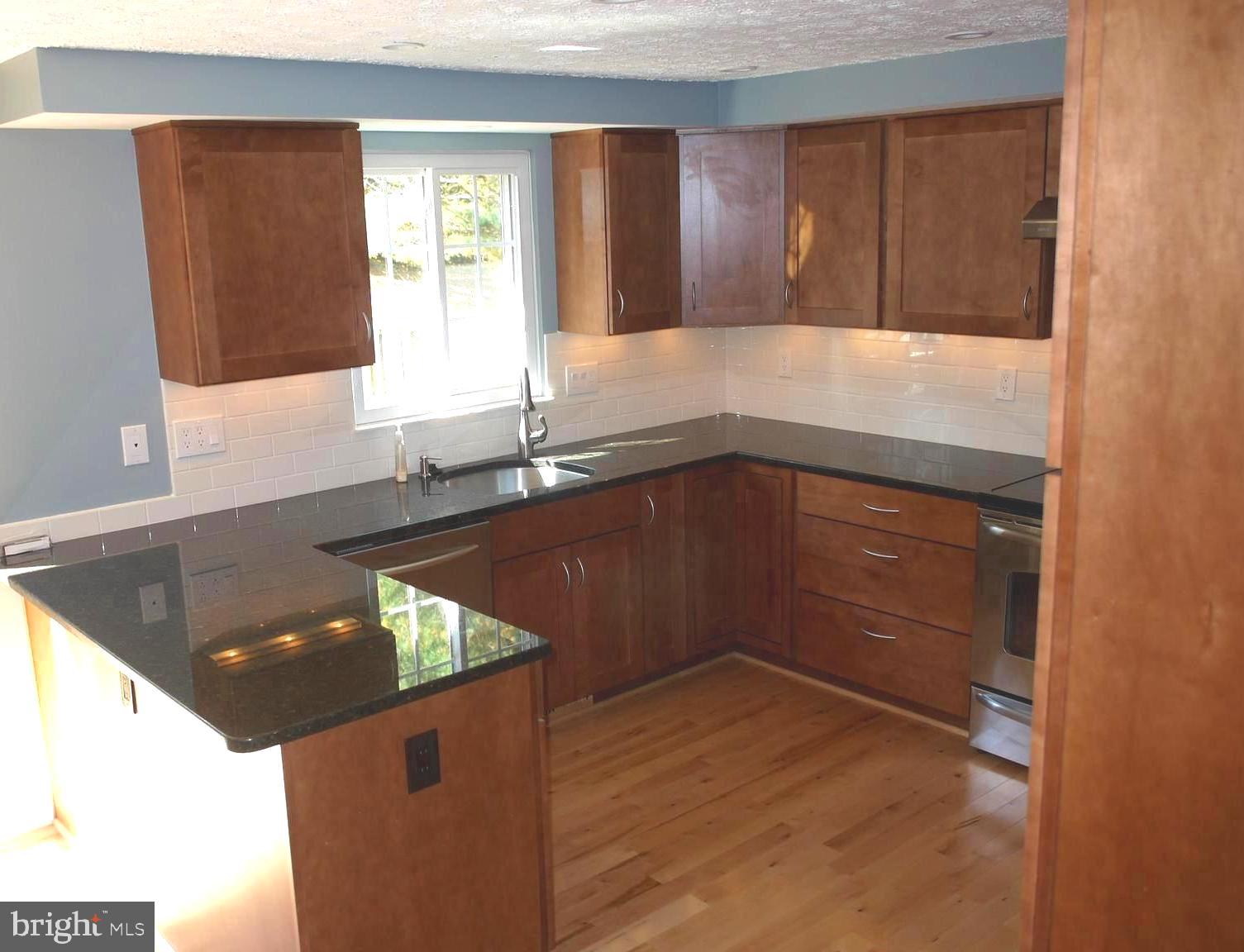 PARK OVERLOOK - Residential Lease