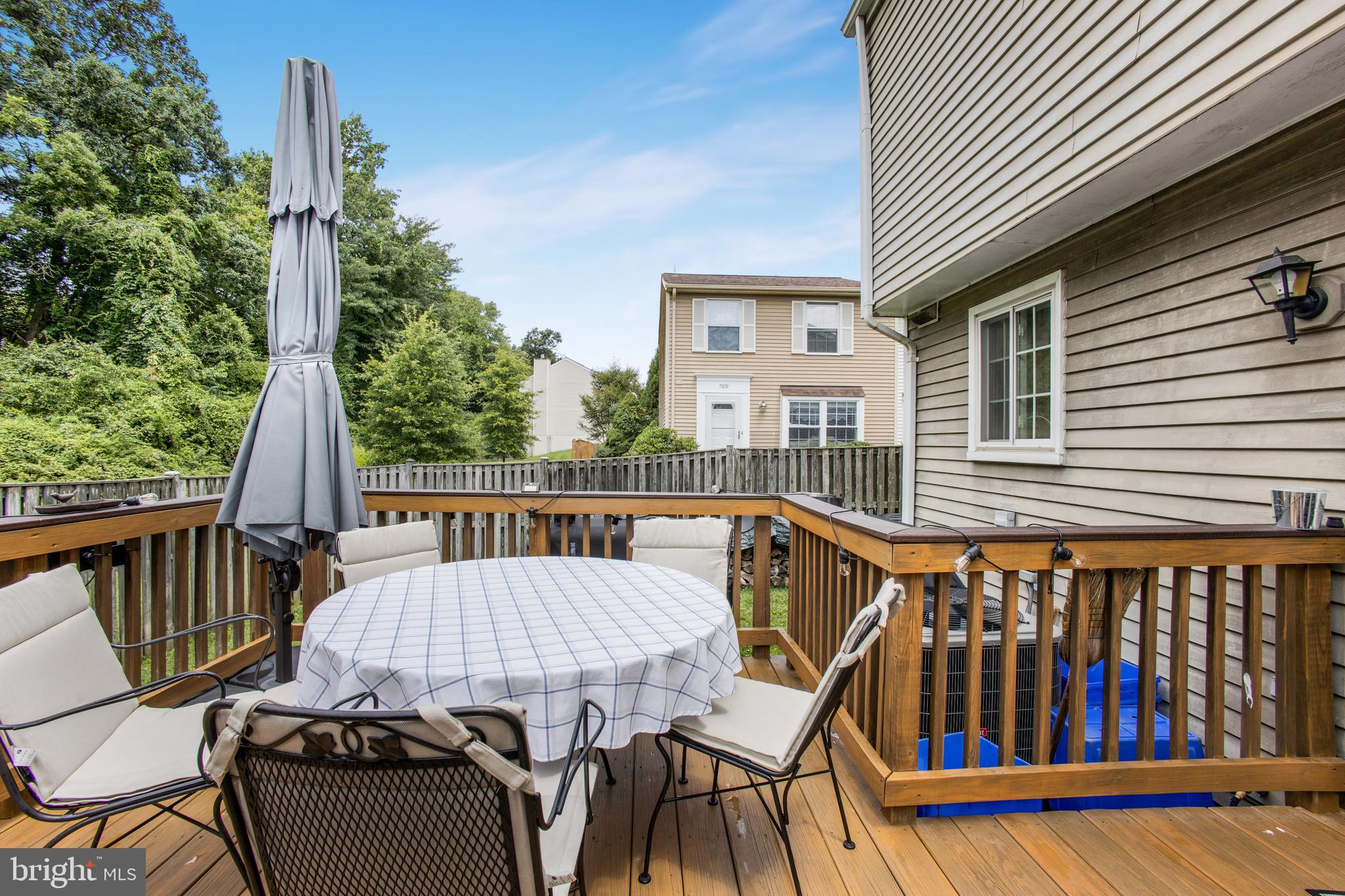 PARK OVERLOOK - Residential Lease