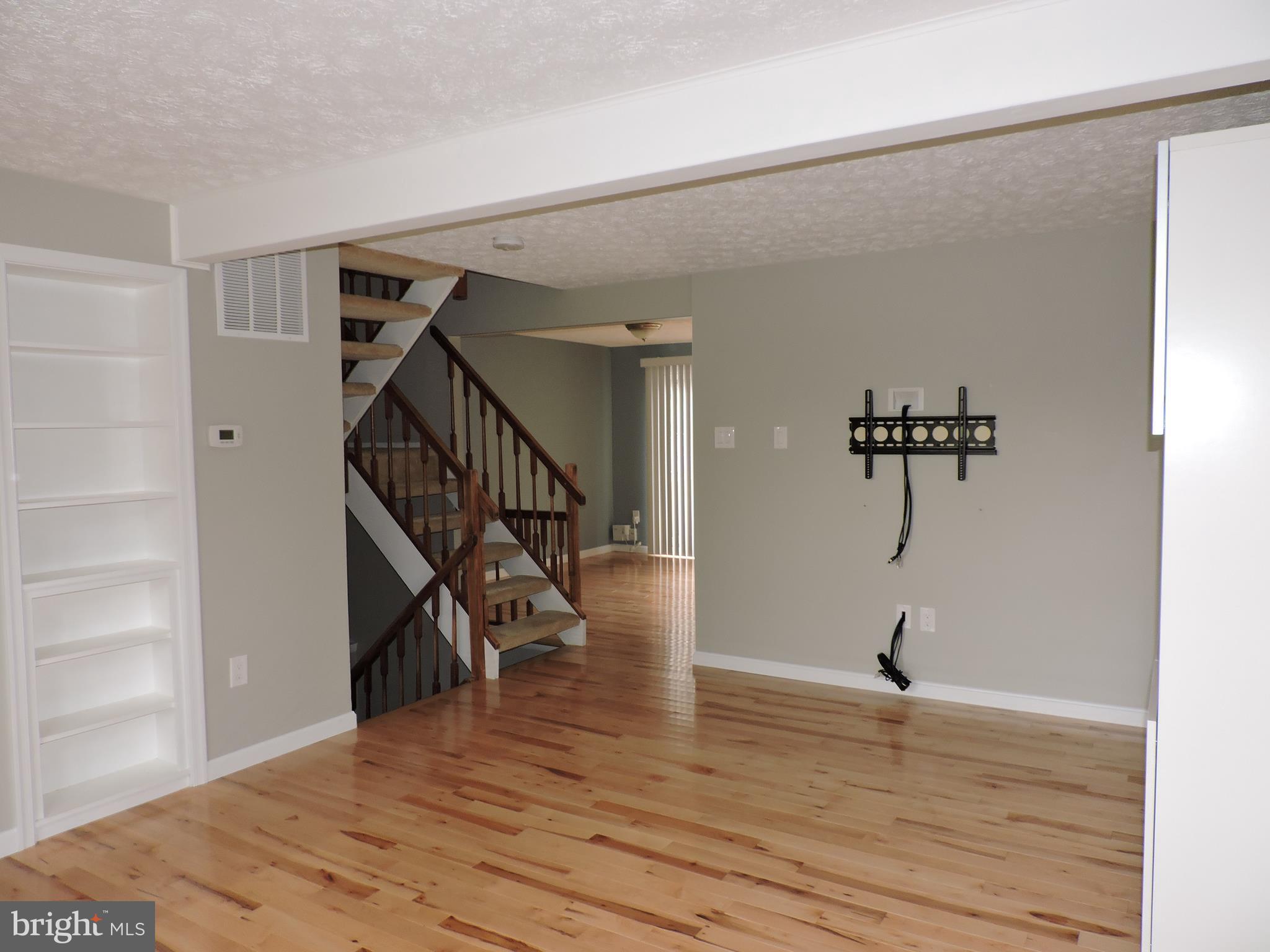 PARK OVERLOOK - Residential Lease