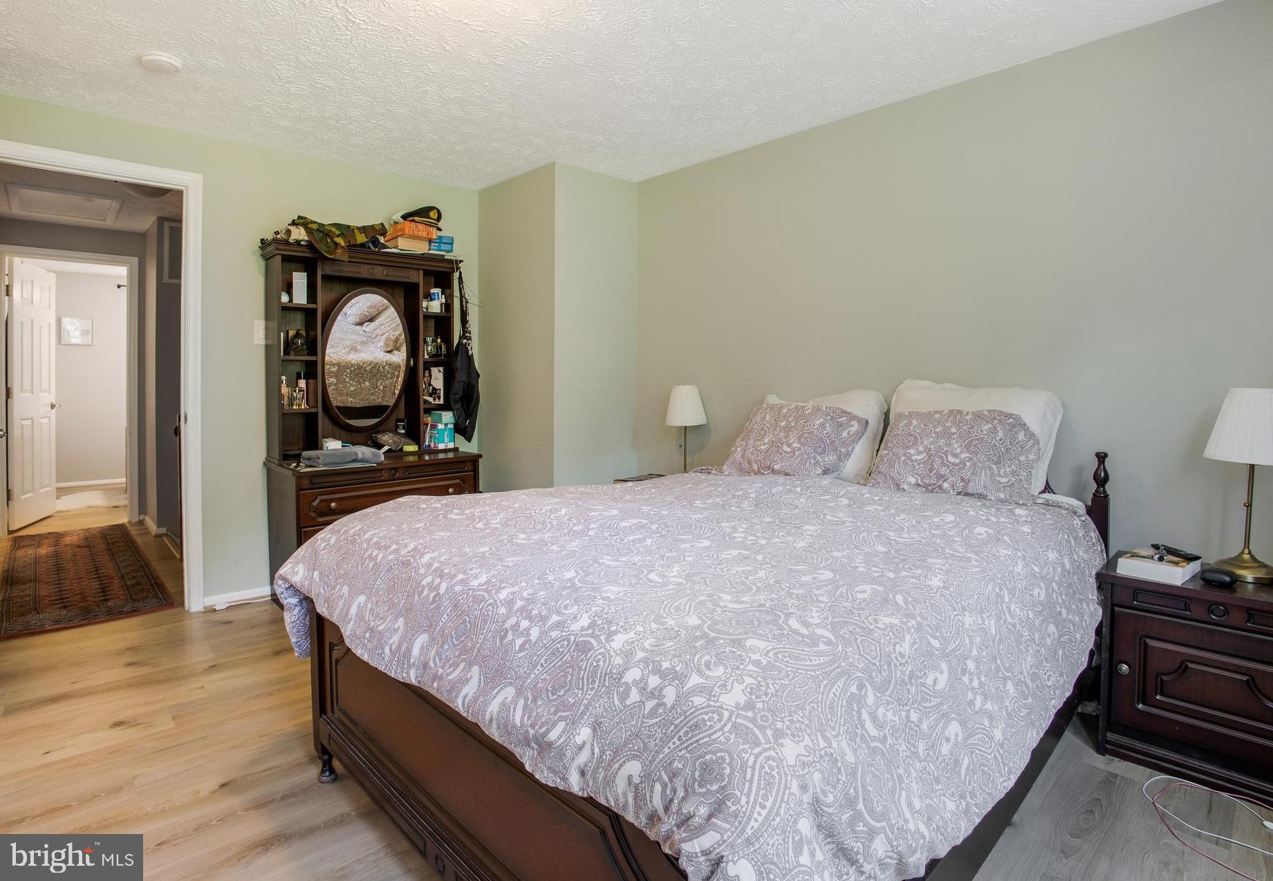 PARK OVERLOOK - Residential Lease