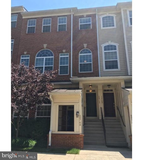 Townhouse For Rent - 6076 Wicker Lane #164<br/> CENTREVILLE, VA 20121