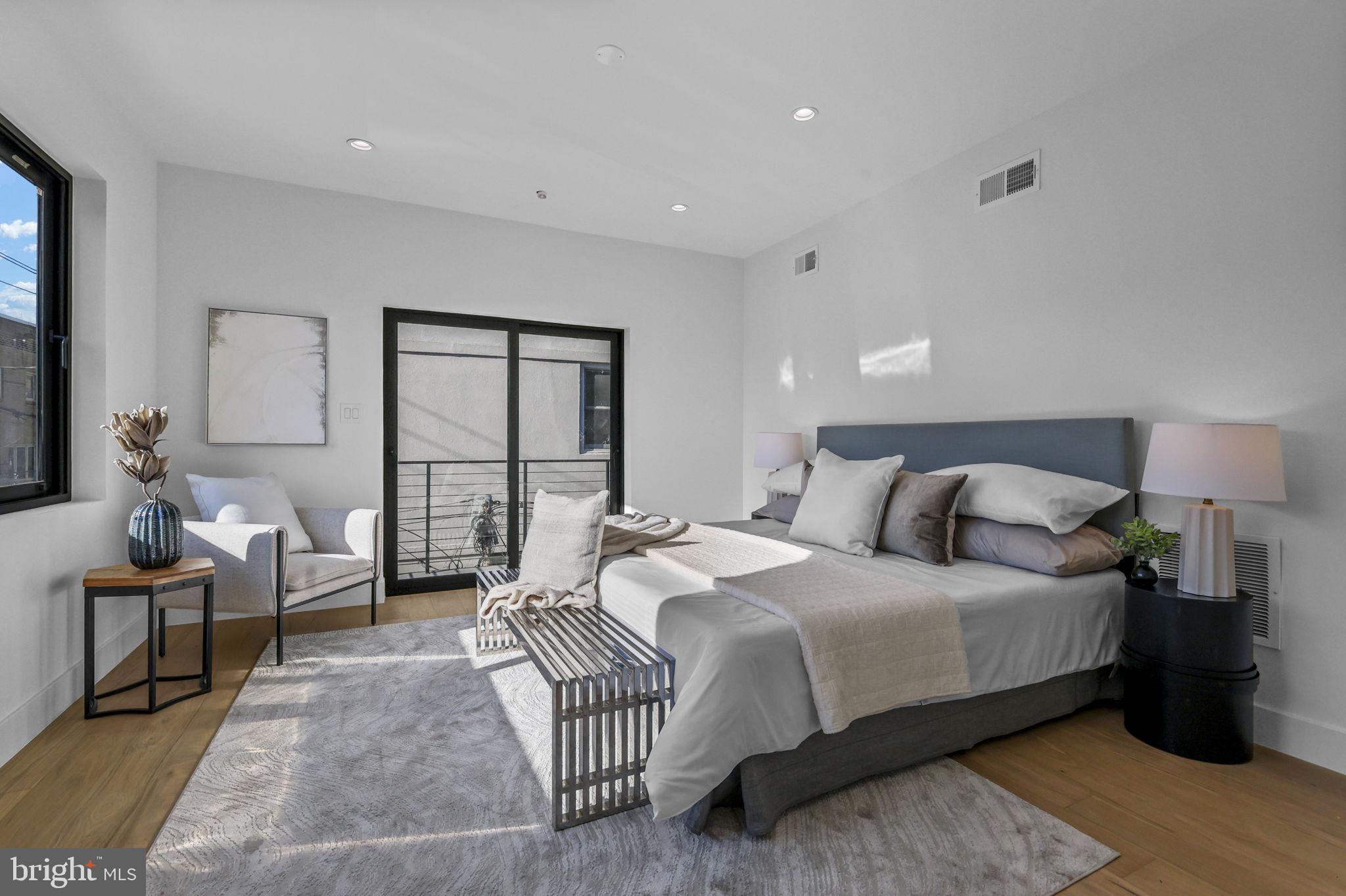 RITTENHOUSE SQUARE - Residential