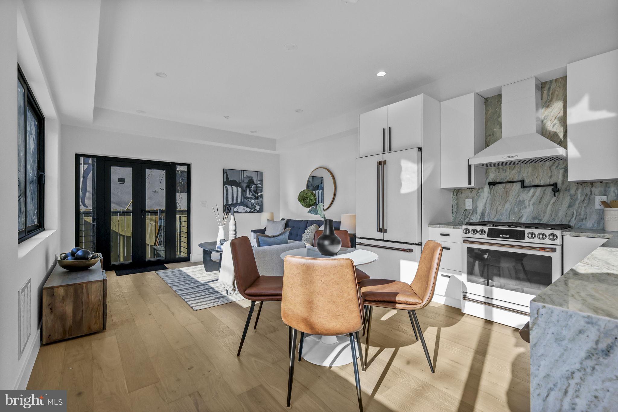 RITTENHOUSE SQUARE - Residential