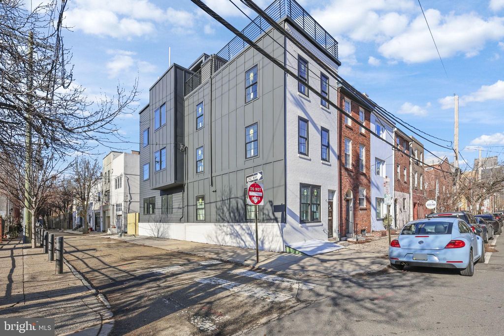 Photo of 514 S 20th Street #B, PHILADELPHIA, PA 19146 (MLS # PAPH2559440)