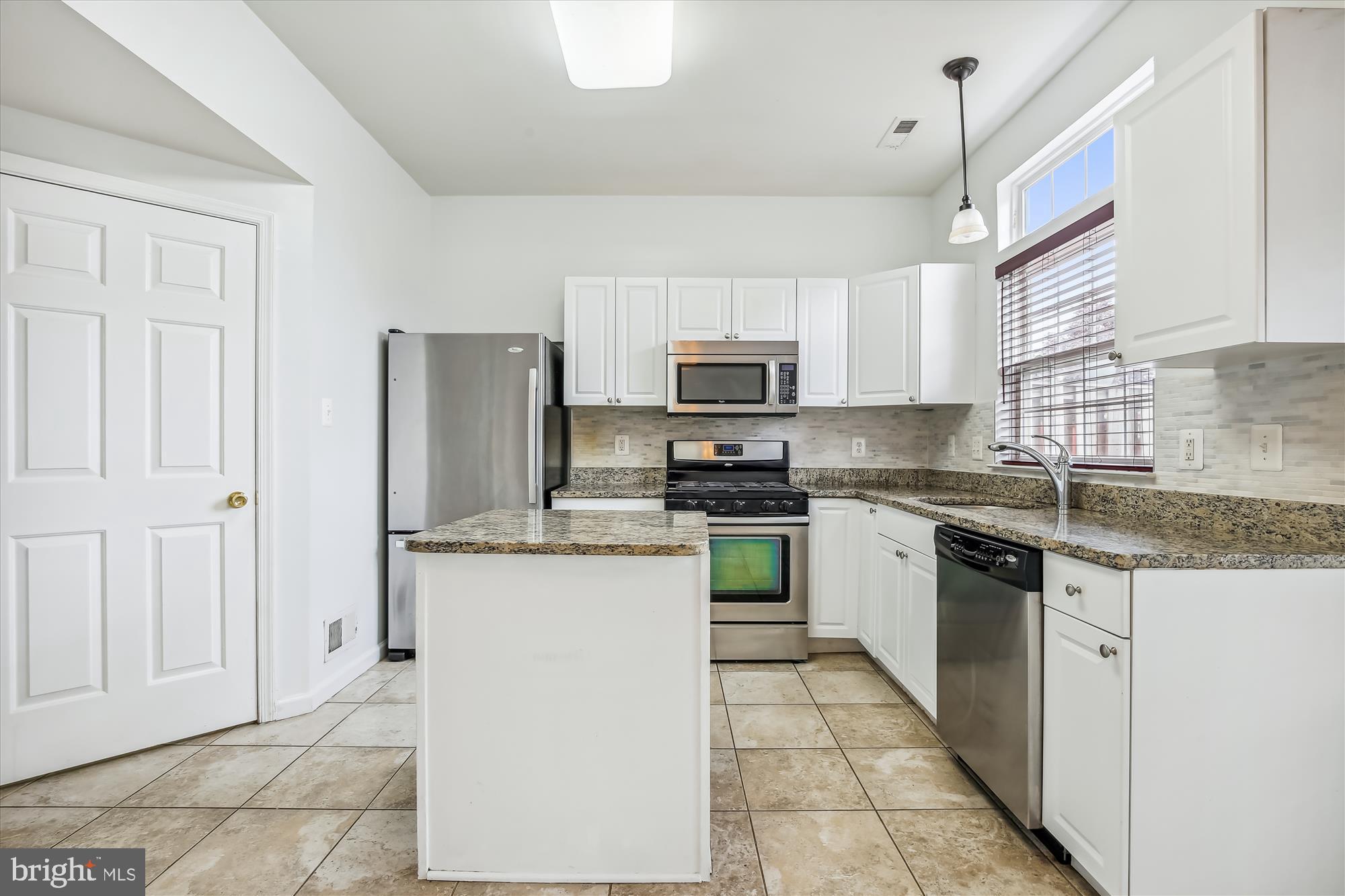 8360 HUNTER MURPHY CIRCLE