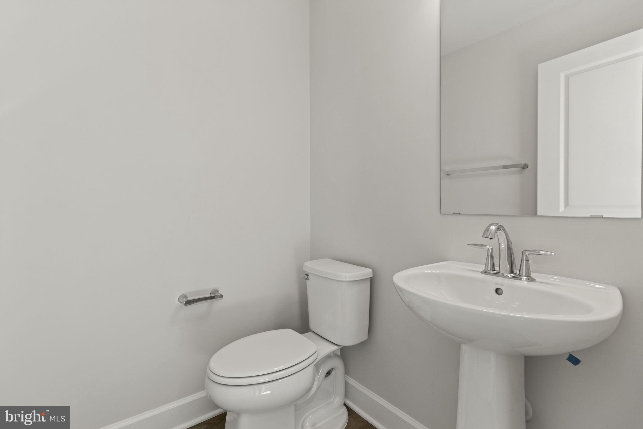 GATEWAY WEST - Residential