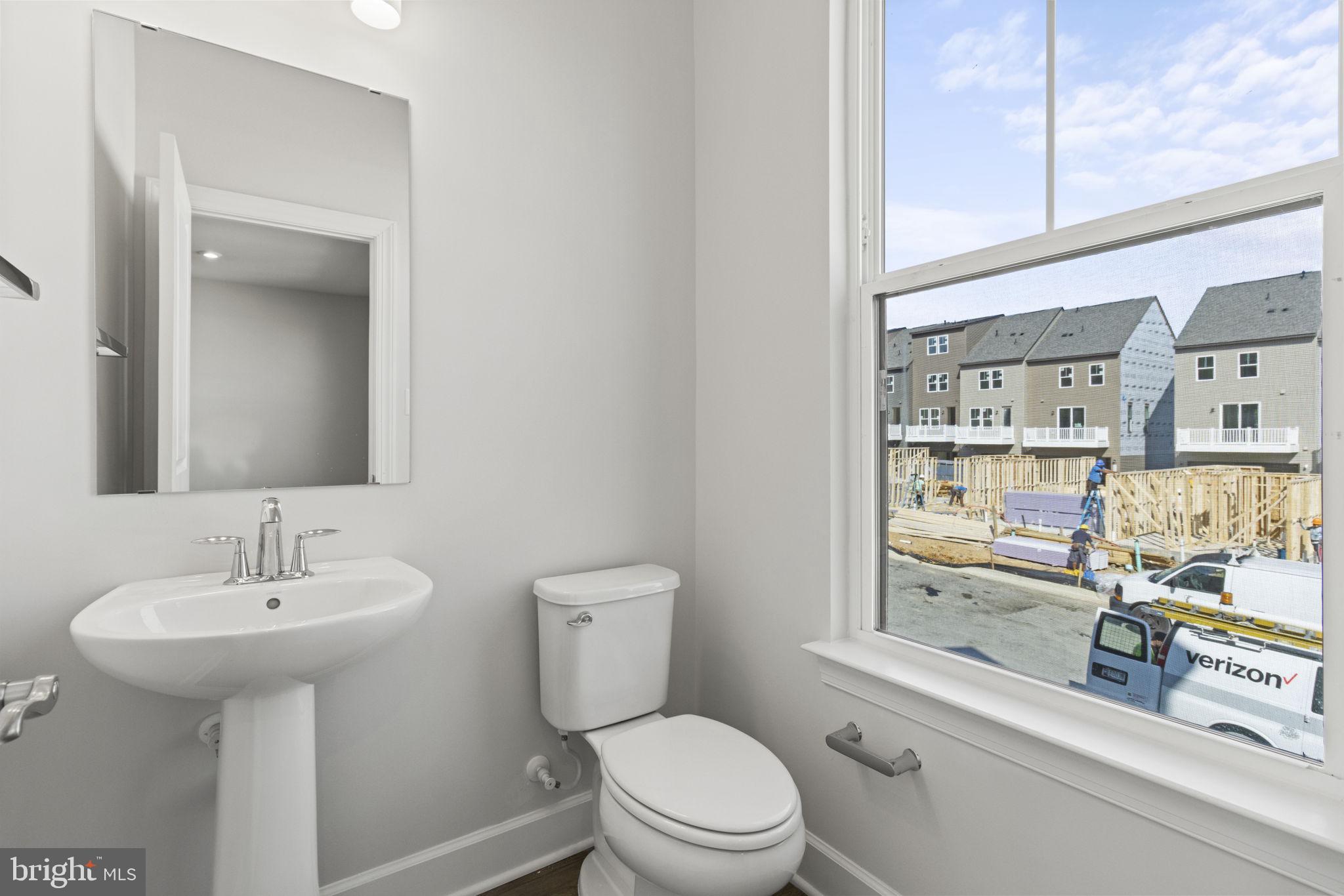 GATEWAY WEST - Residential