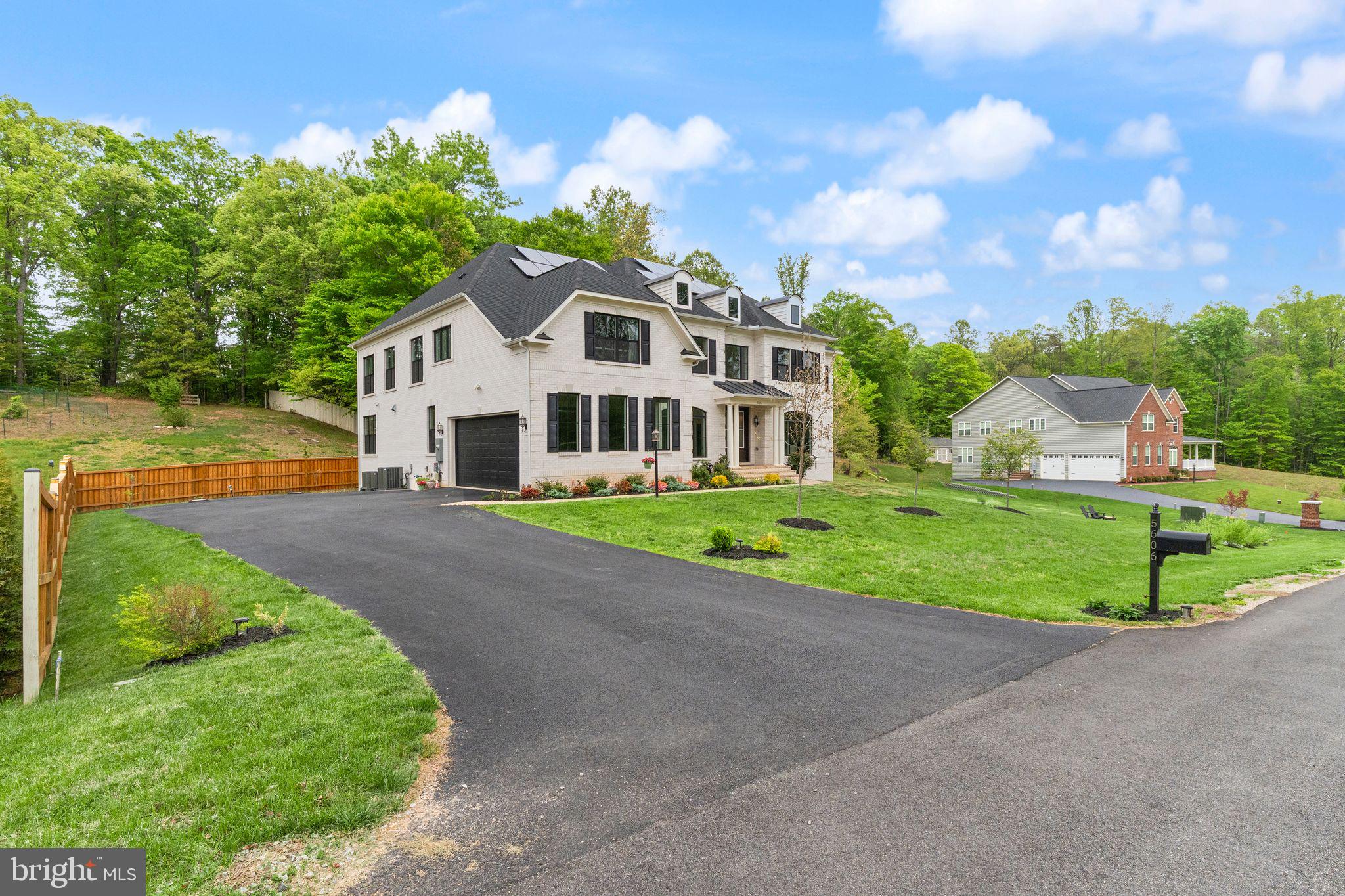 5606 BEACHVIEW CREEK DRIVE