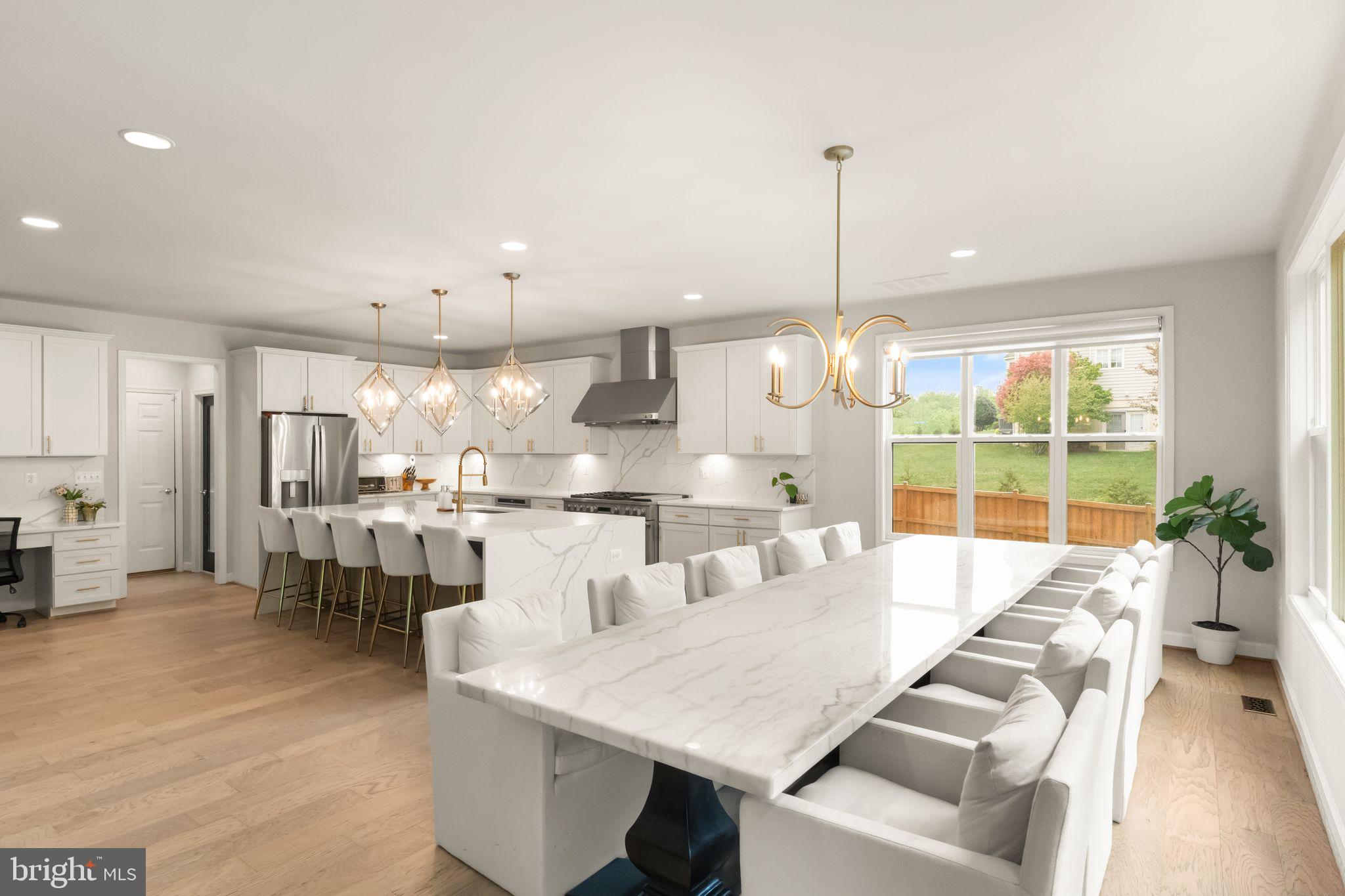 RUNNING CREEK - Residential