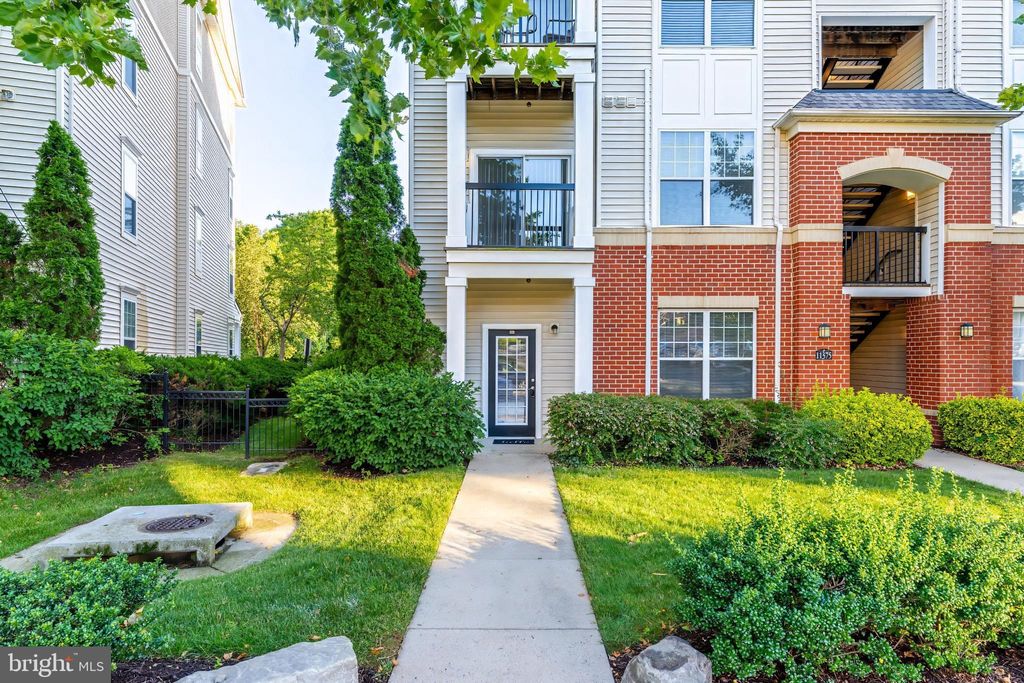 Photo of 11375 Aristotle Drive #9-101, FAIRFAX, VA 22030 (MLS # VAFX2323966)