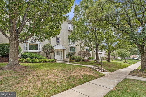 Photo of 2917 Willston Place #101, FALLS CHURCH, VA 22044 (MLS # VAFX2338756)