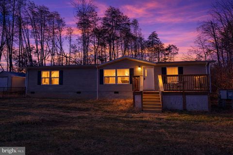 Mobile Home For Sale - 10000 Hummingbird Lane<br/> PARTLOW, VA 22534
