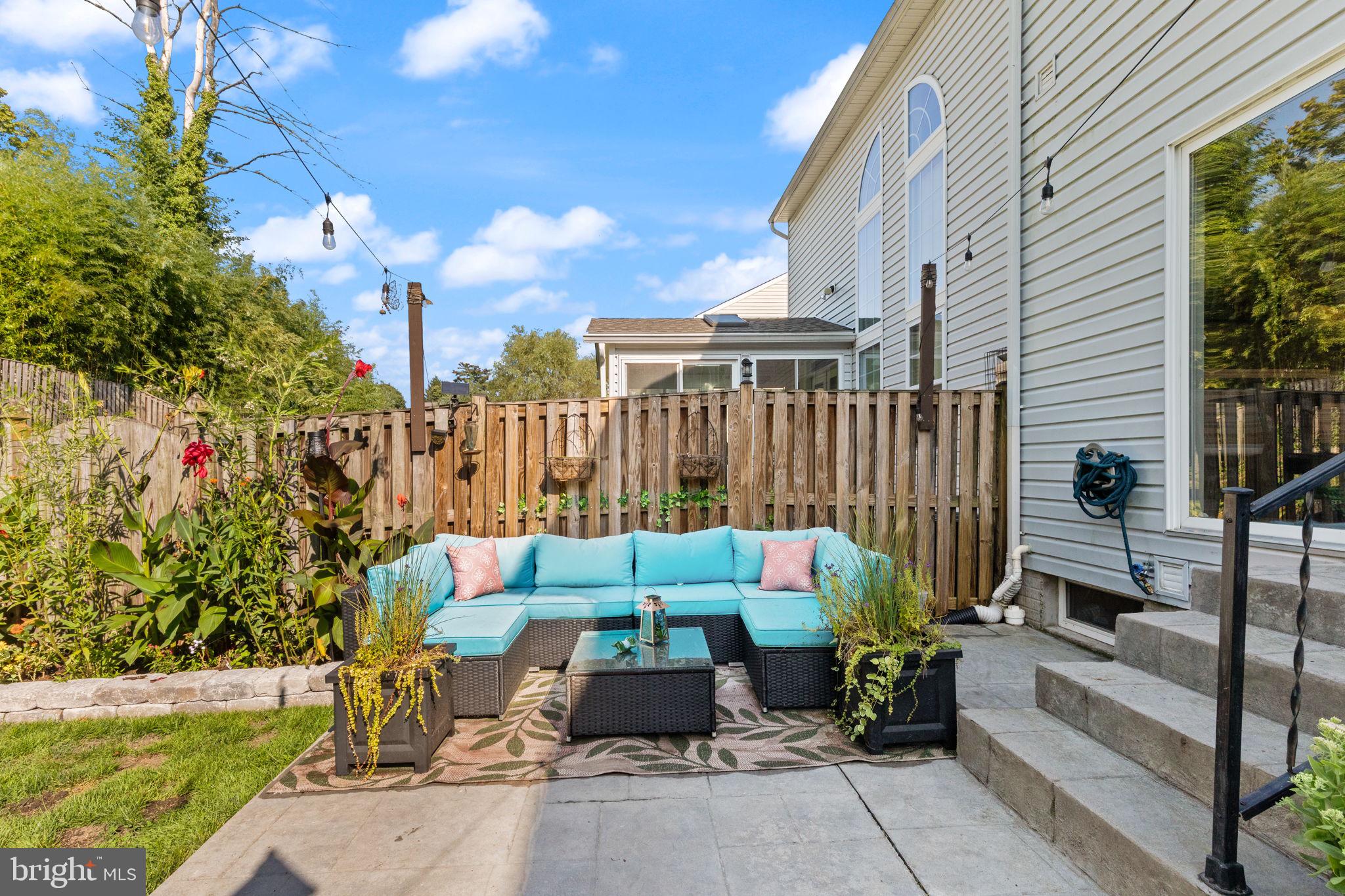 CYPRESS HILLS - Residential