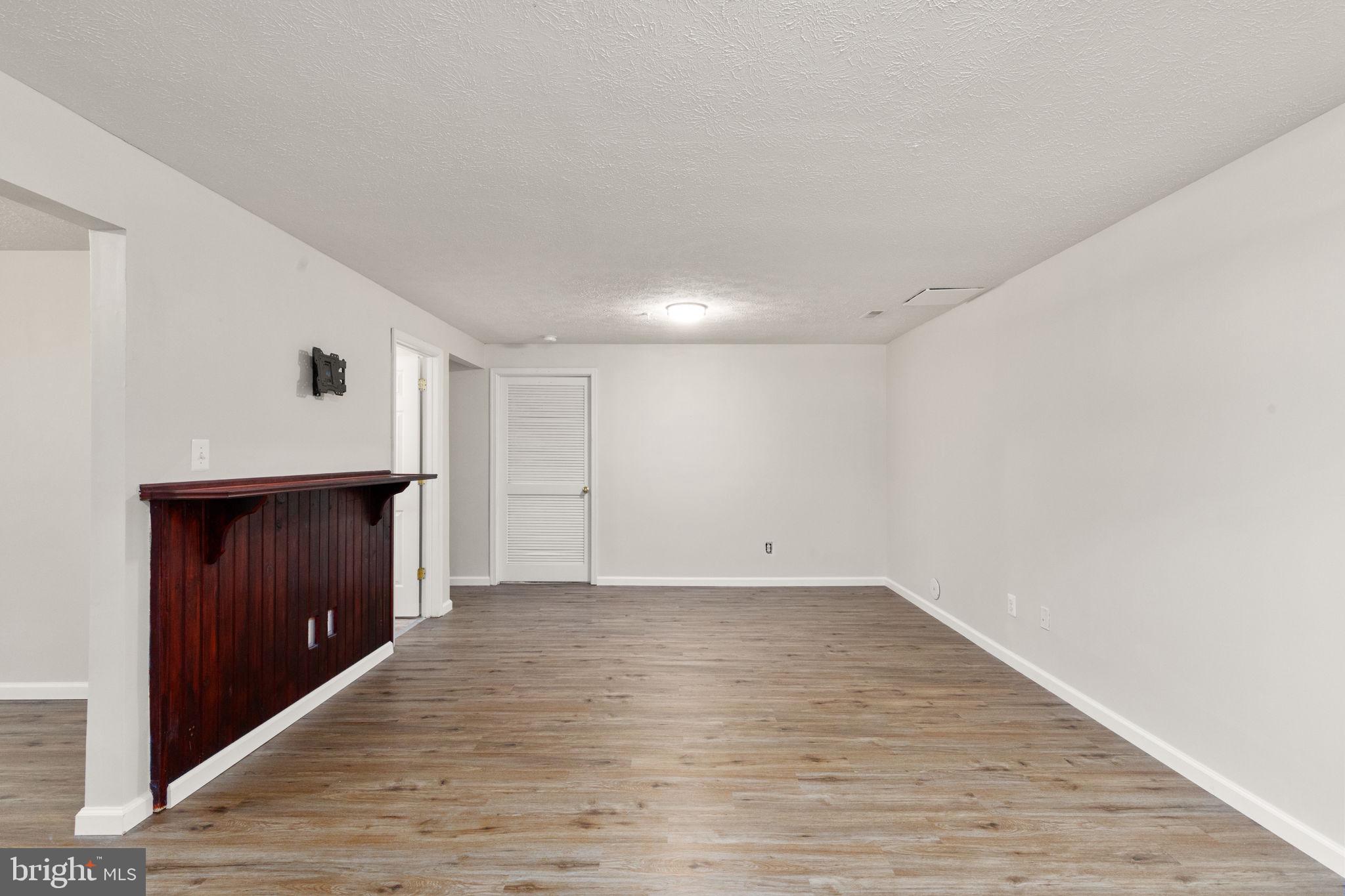 CYPRESS HILLS - Residential