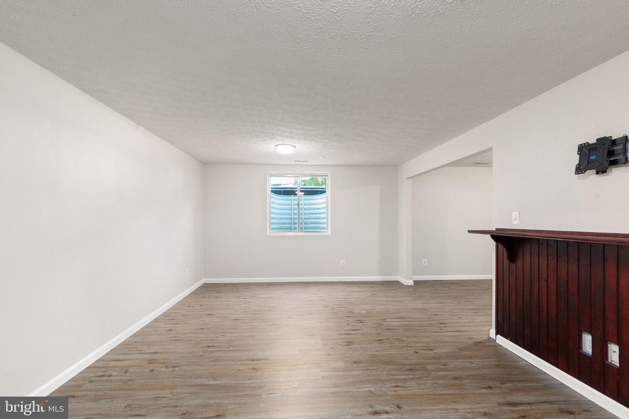 CYPRESS HILLS - Residential