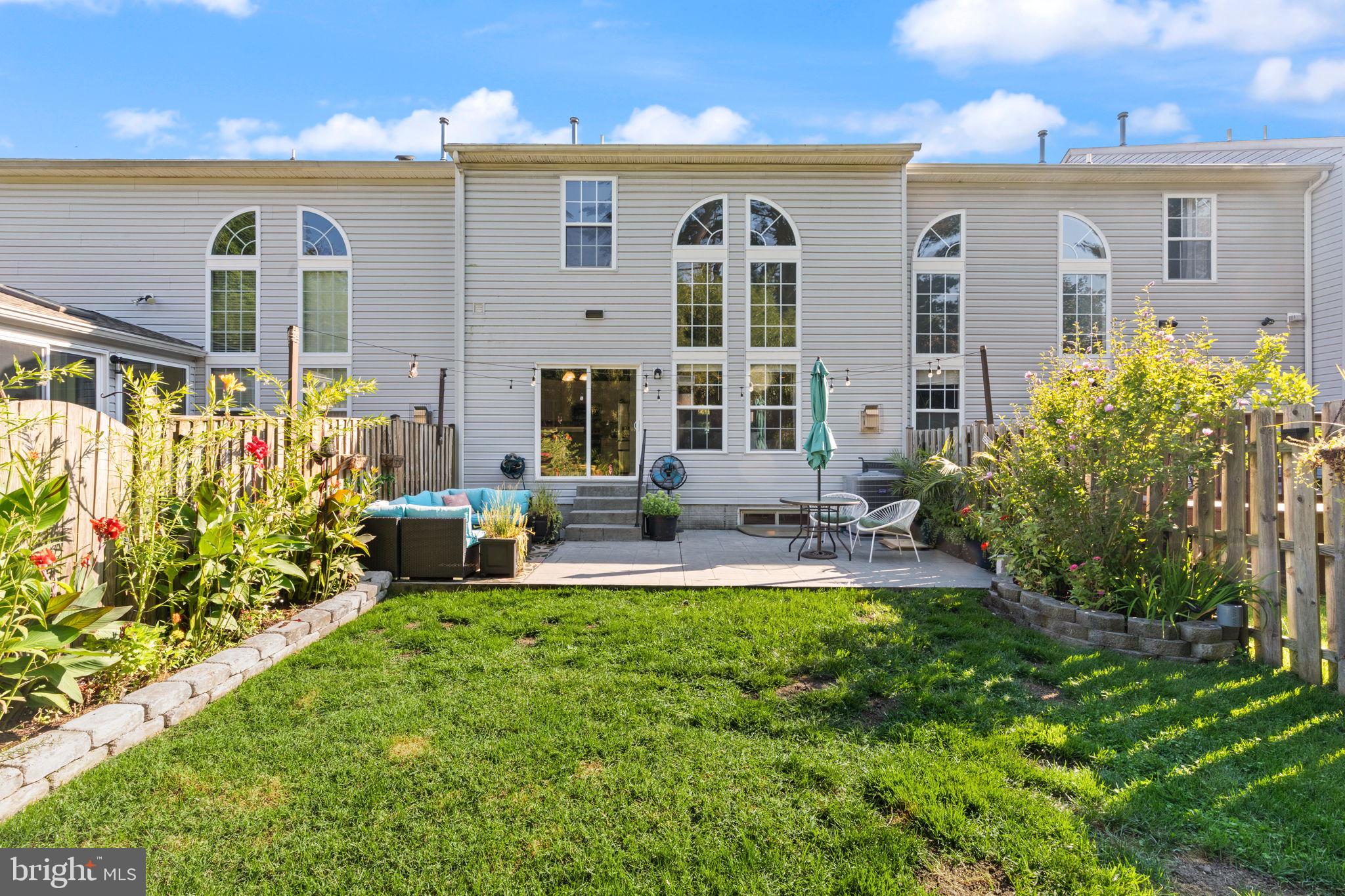 CYPRESS HILLS - Residential