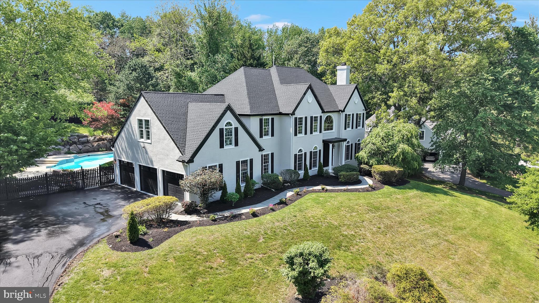 505 S HEILBRON DRIVE