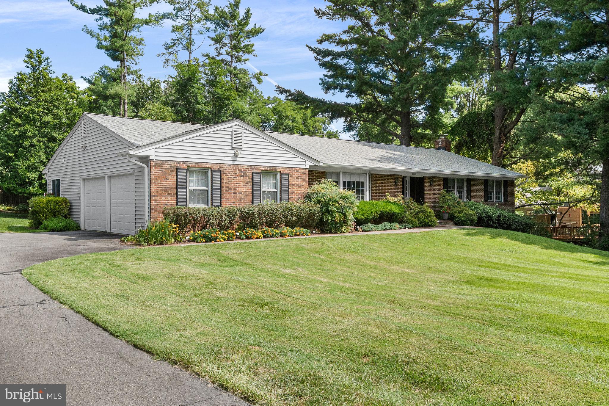 2802 CENTER RIDGE DRIVE