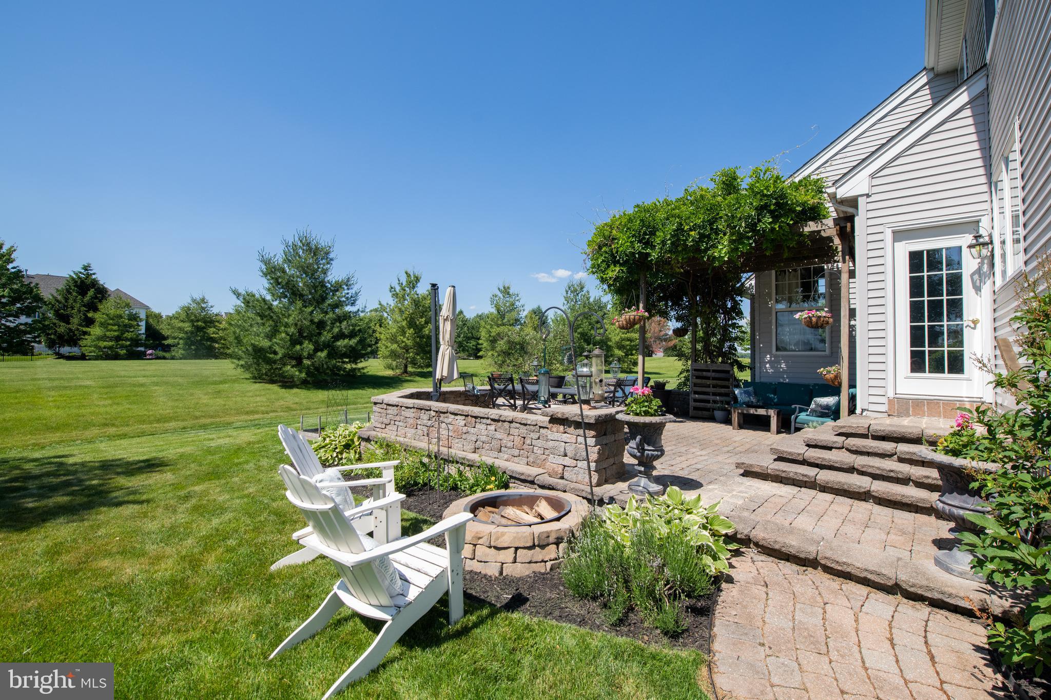 DEVONSHIRE ESTATES - Residential