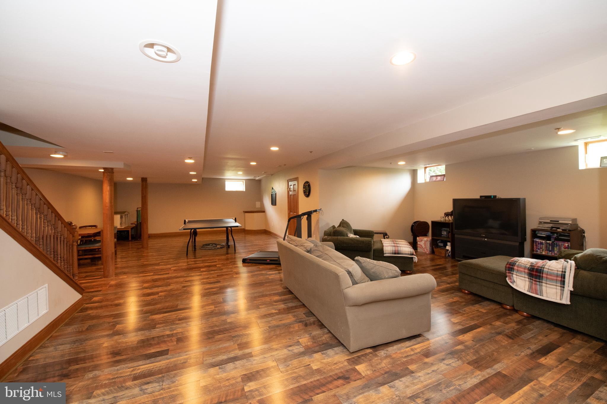 DEVONSHIRE ESTATES - Residential