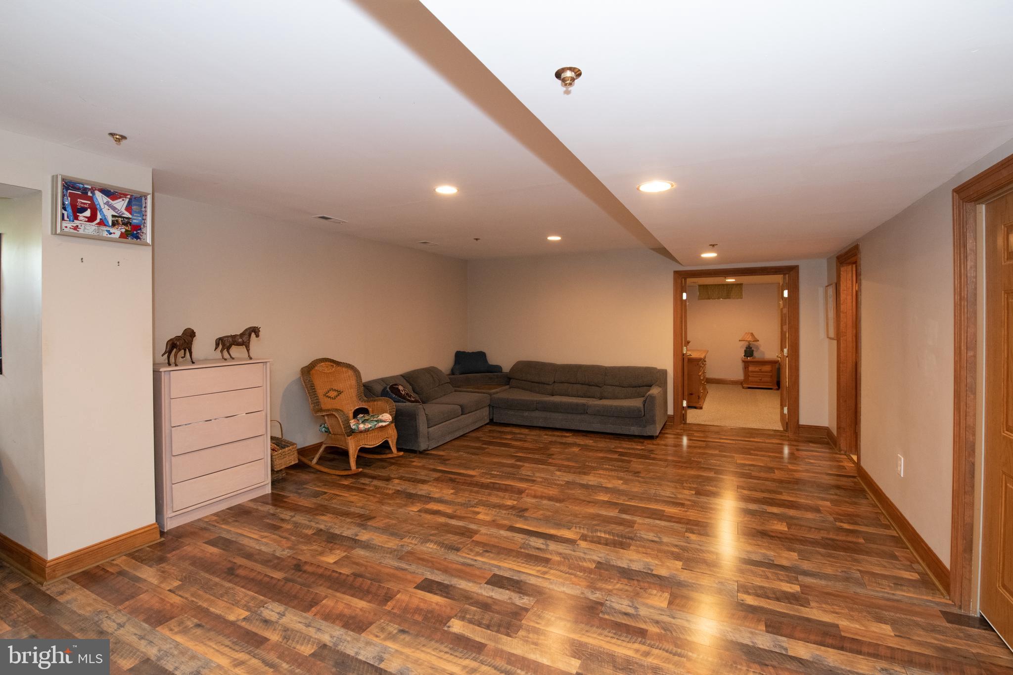 DEVONSHIRE ESTATES - Residential