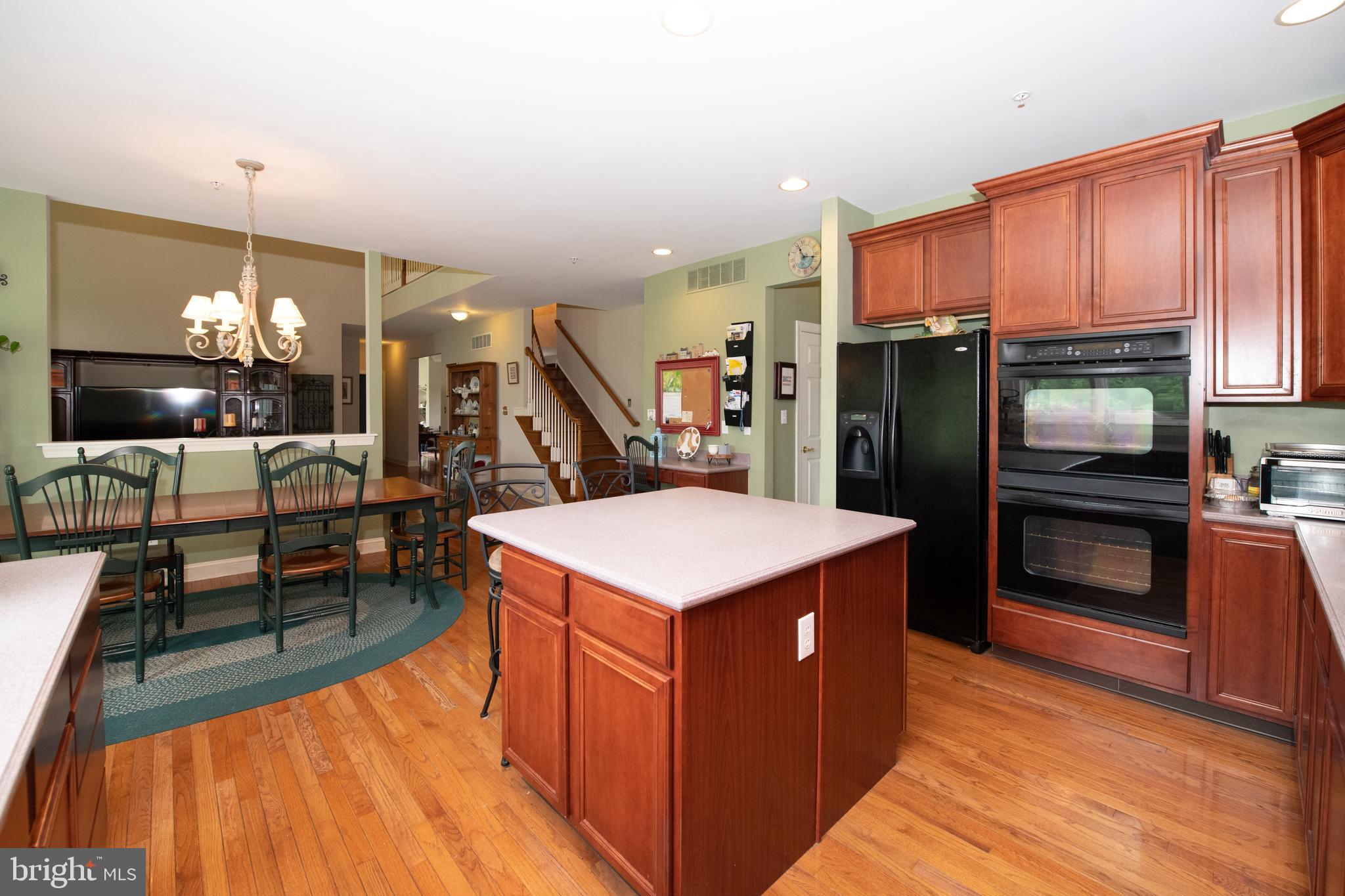 DEVONSHIRE ESTATES - Residential