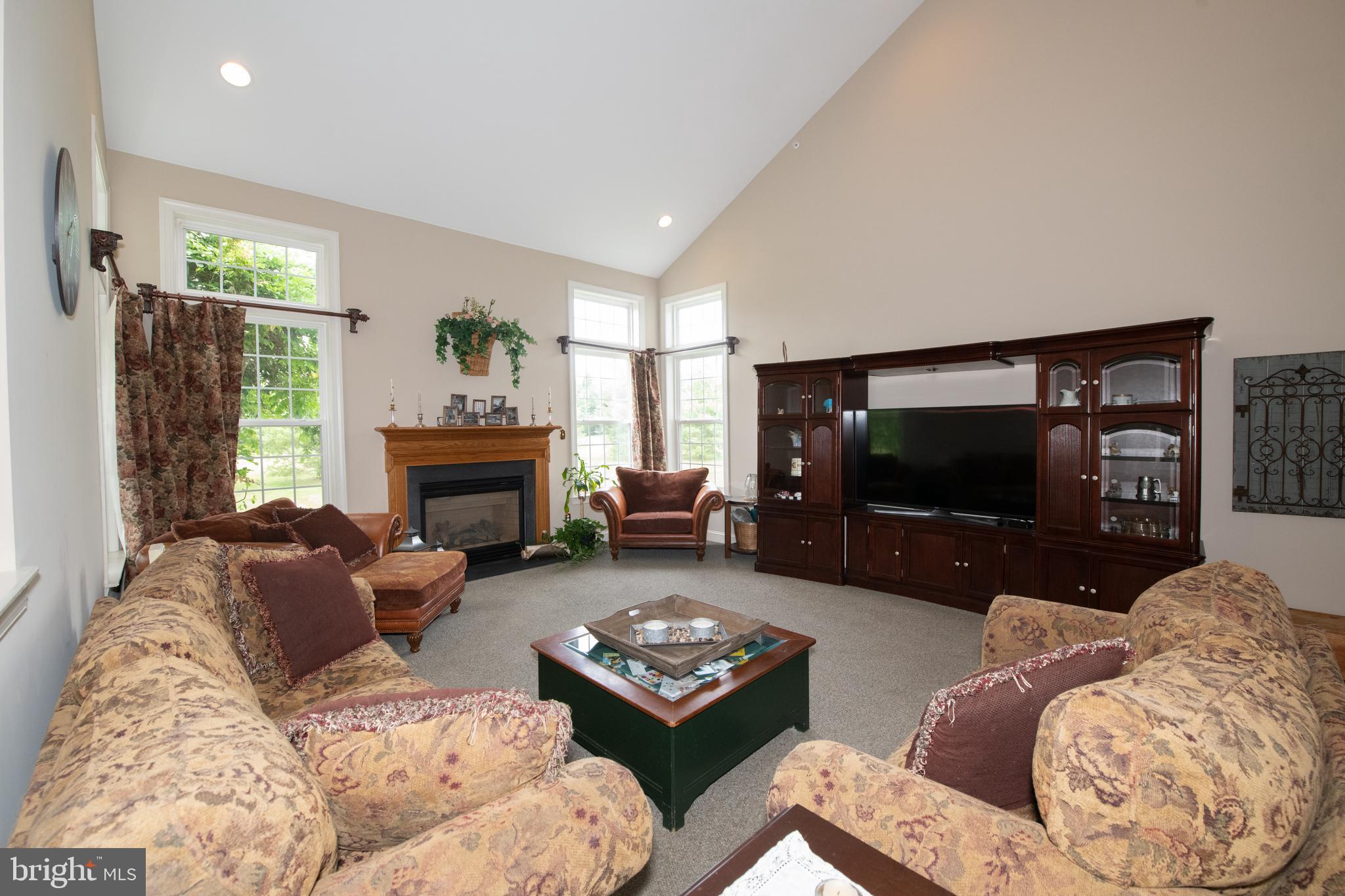 DEVONSHIRE ESTATES - Residential