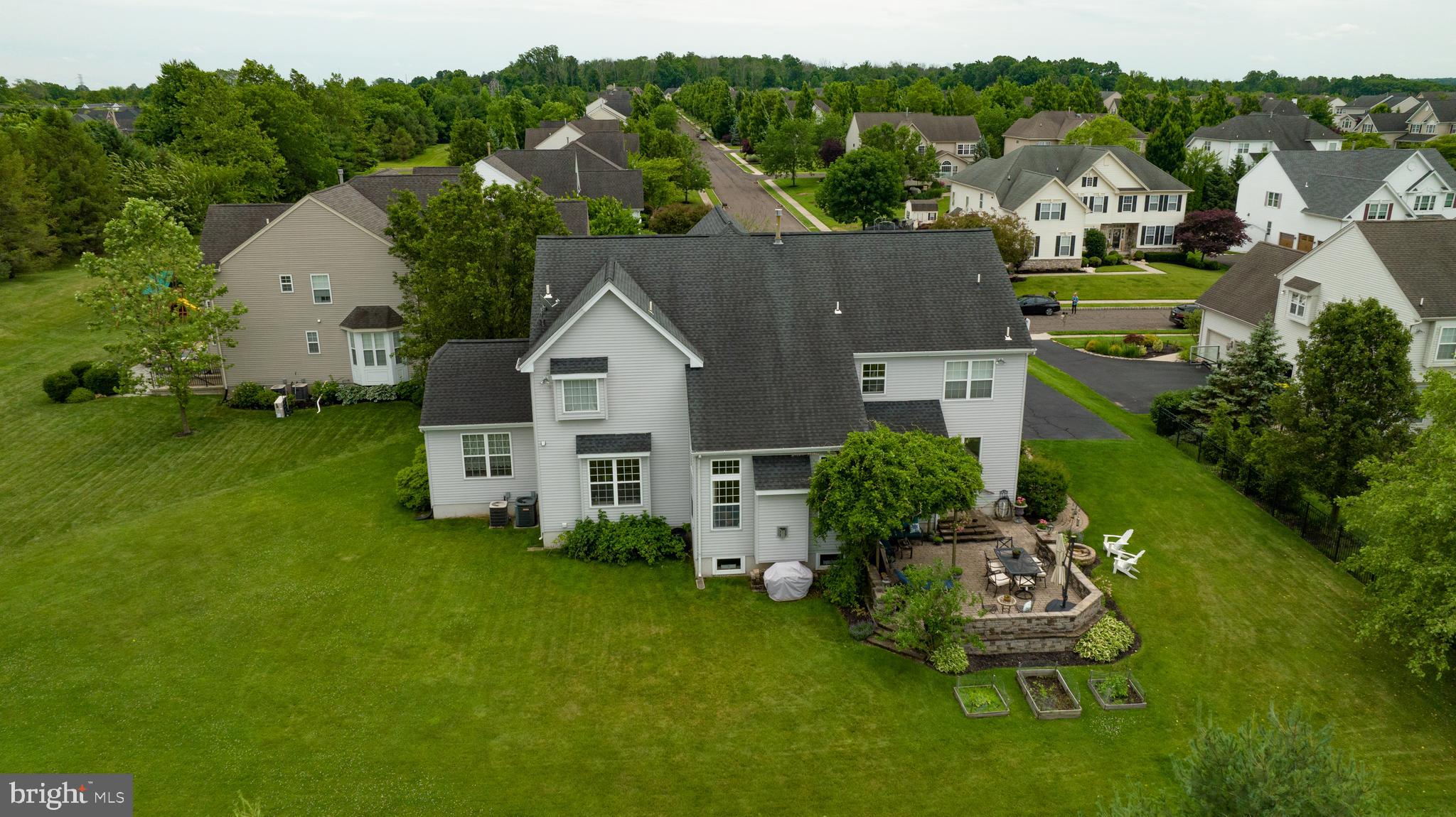 DEVONSHIRE ESTATES - Residential