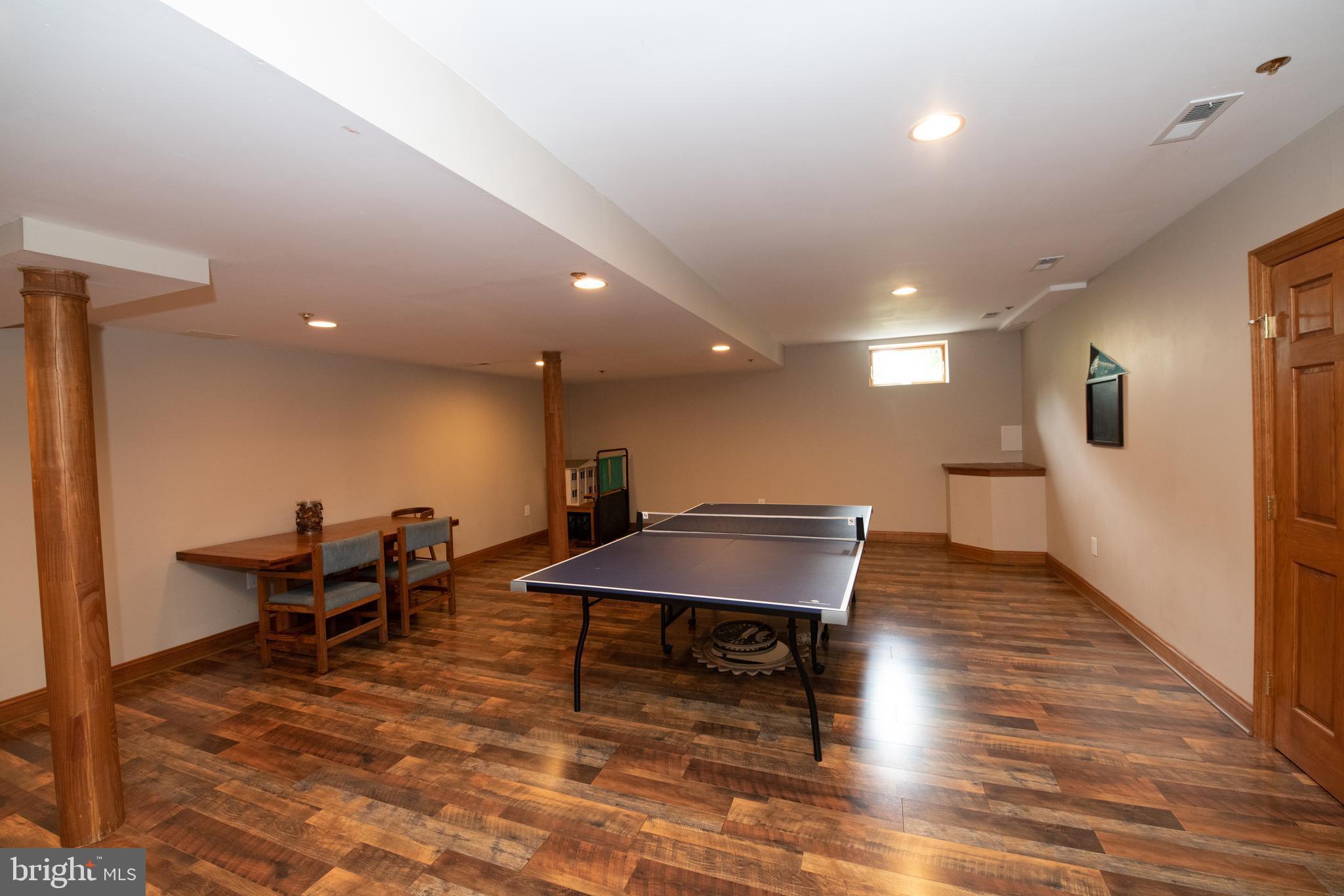 DEVONSHIRE ESTATES - Residential