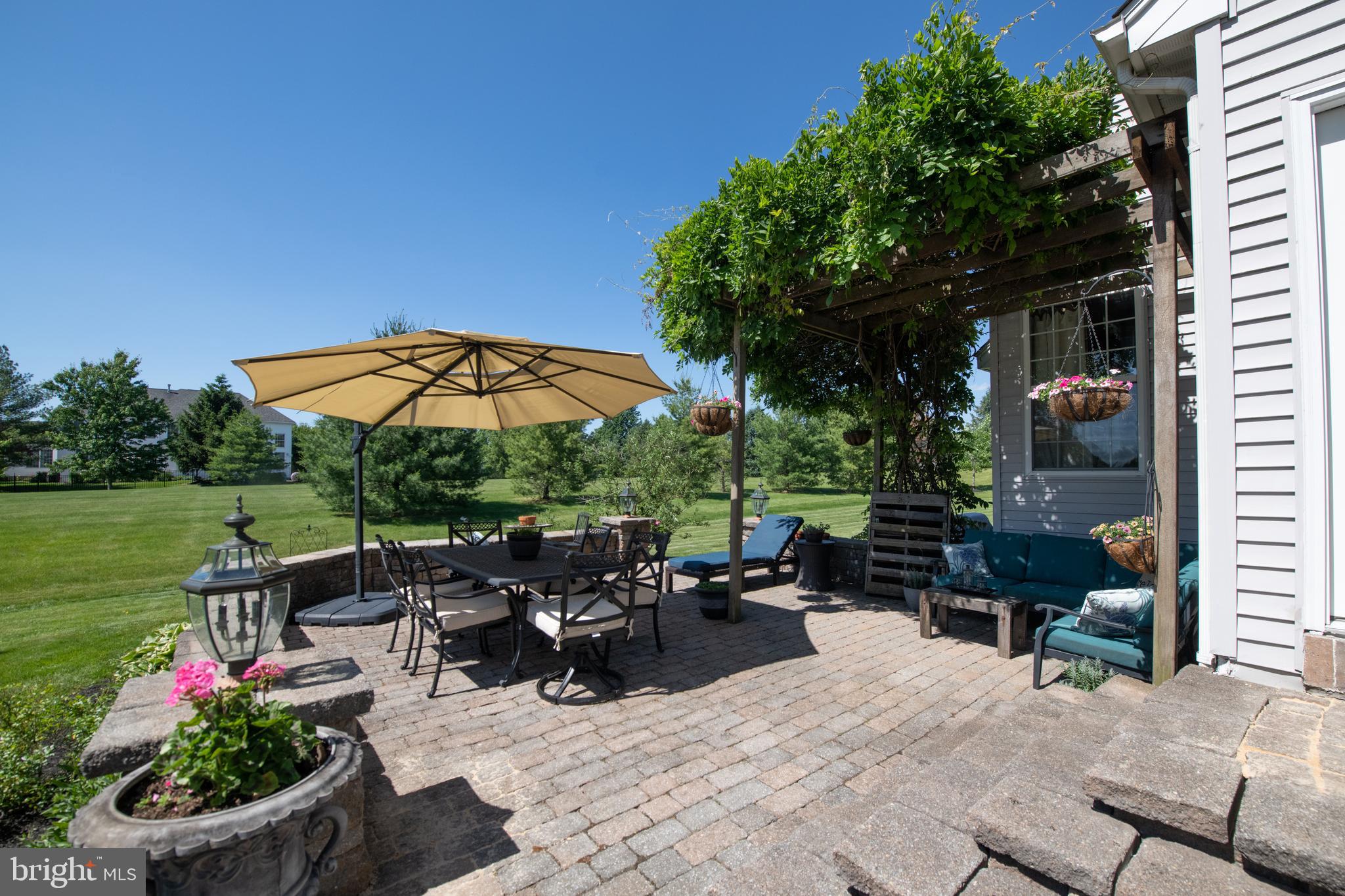 DEVONSHIRE ESTATES - Residential
