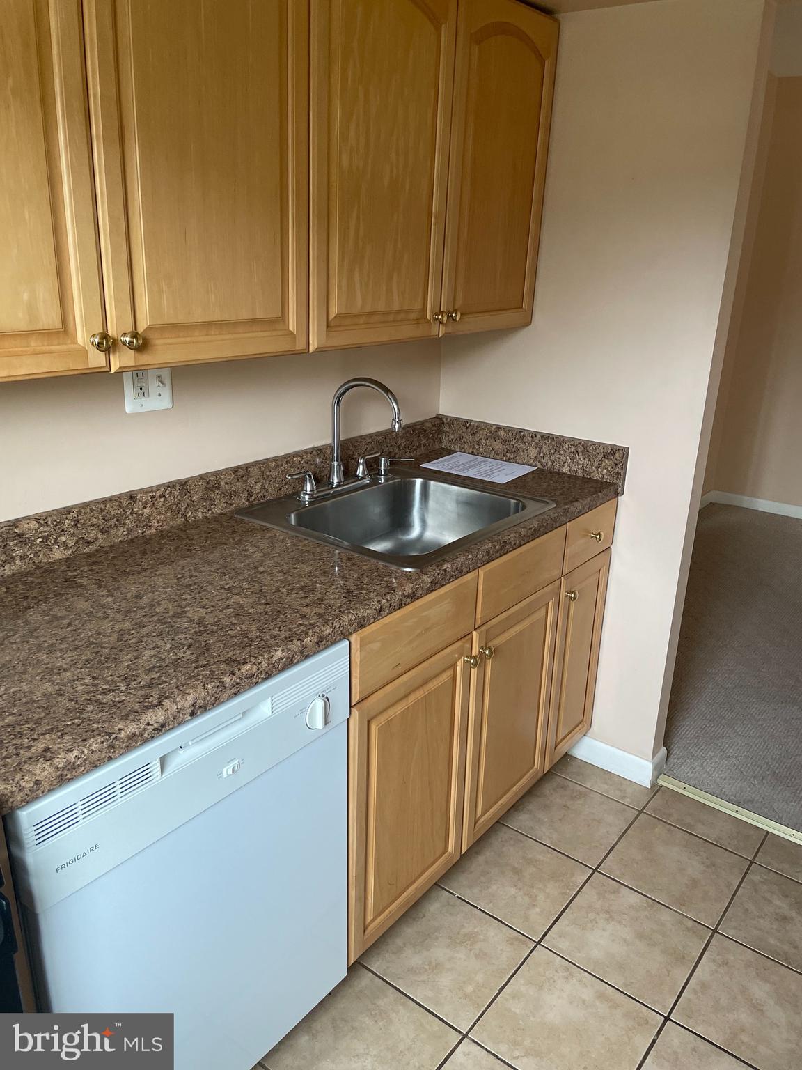 FOXCROFT COLONY CONDOS - Residential