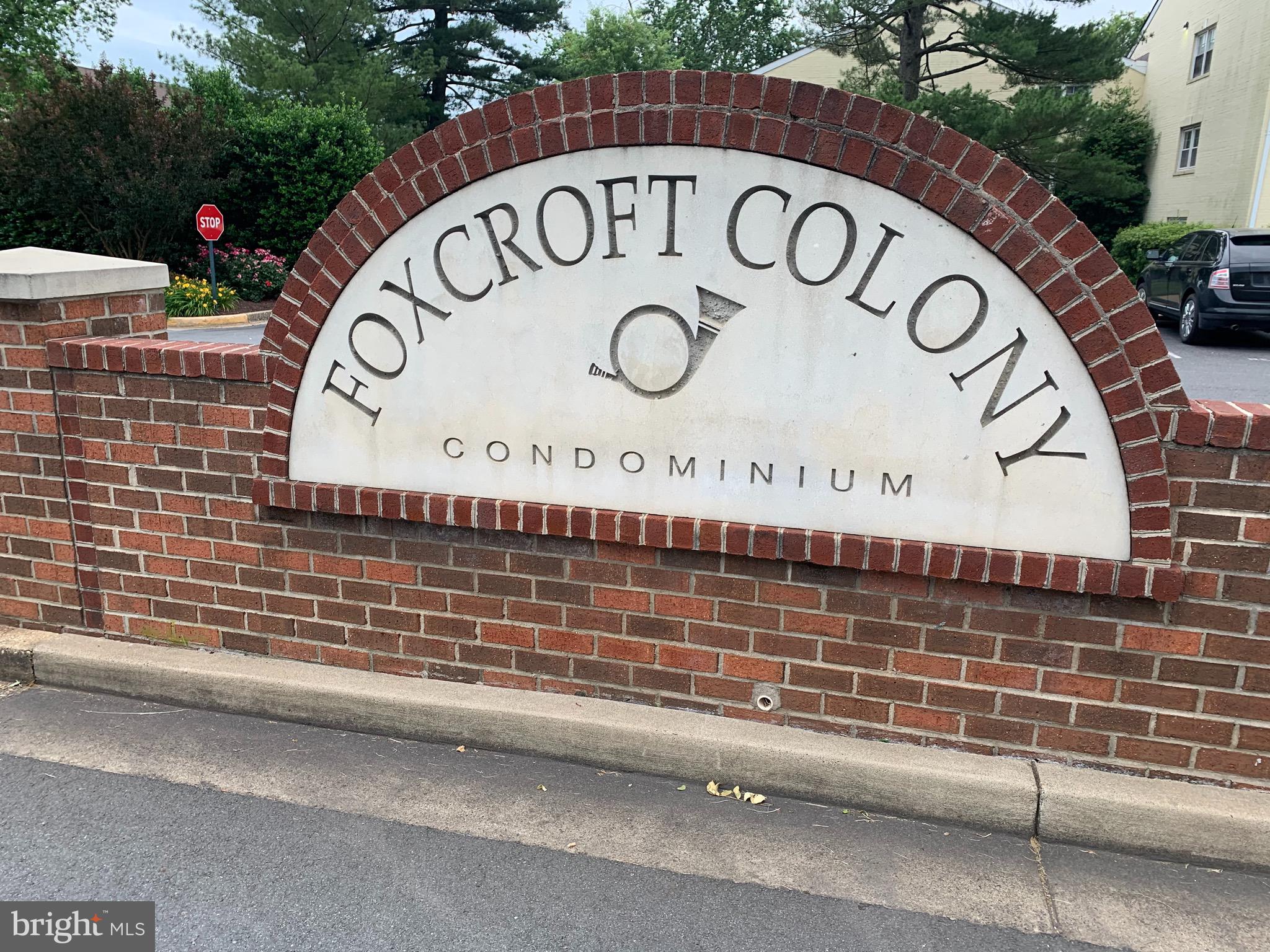 FOXCROFT COLONY CONDOS - Residential