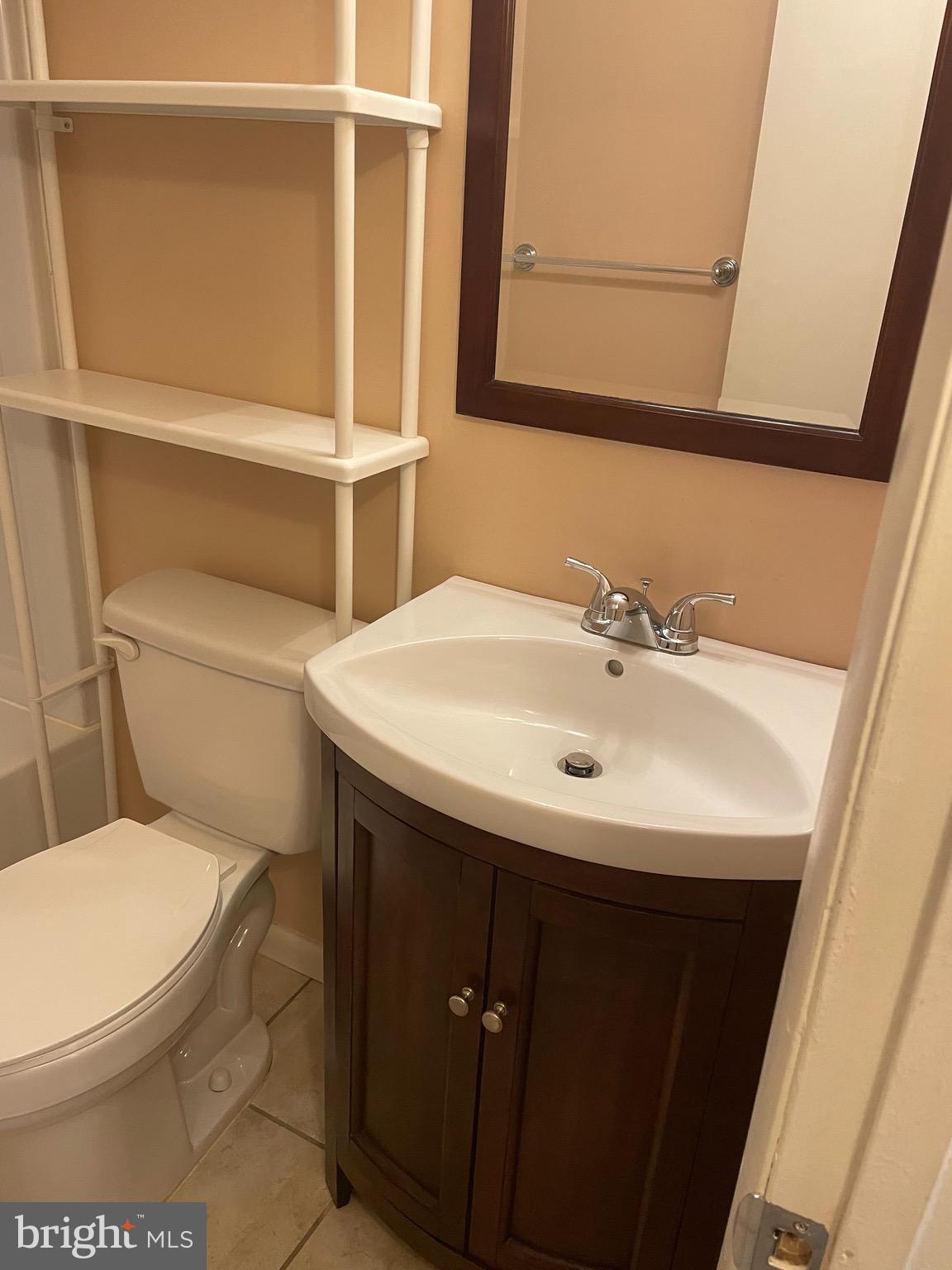 FOXCROFT COLONY CONDOS - Residential