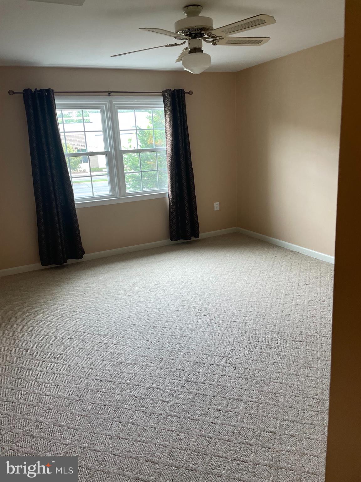 FOXCROFT COLONY CONDOS - Residential