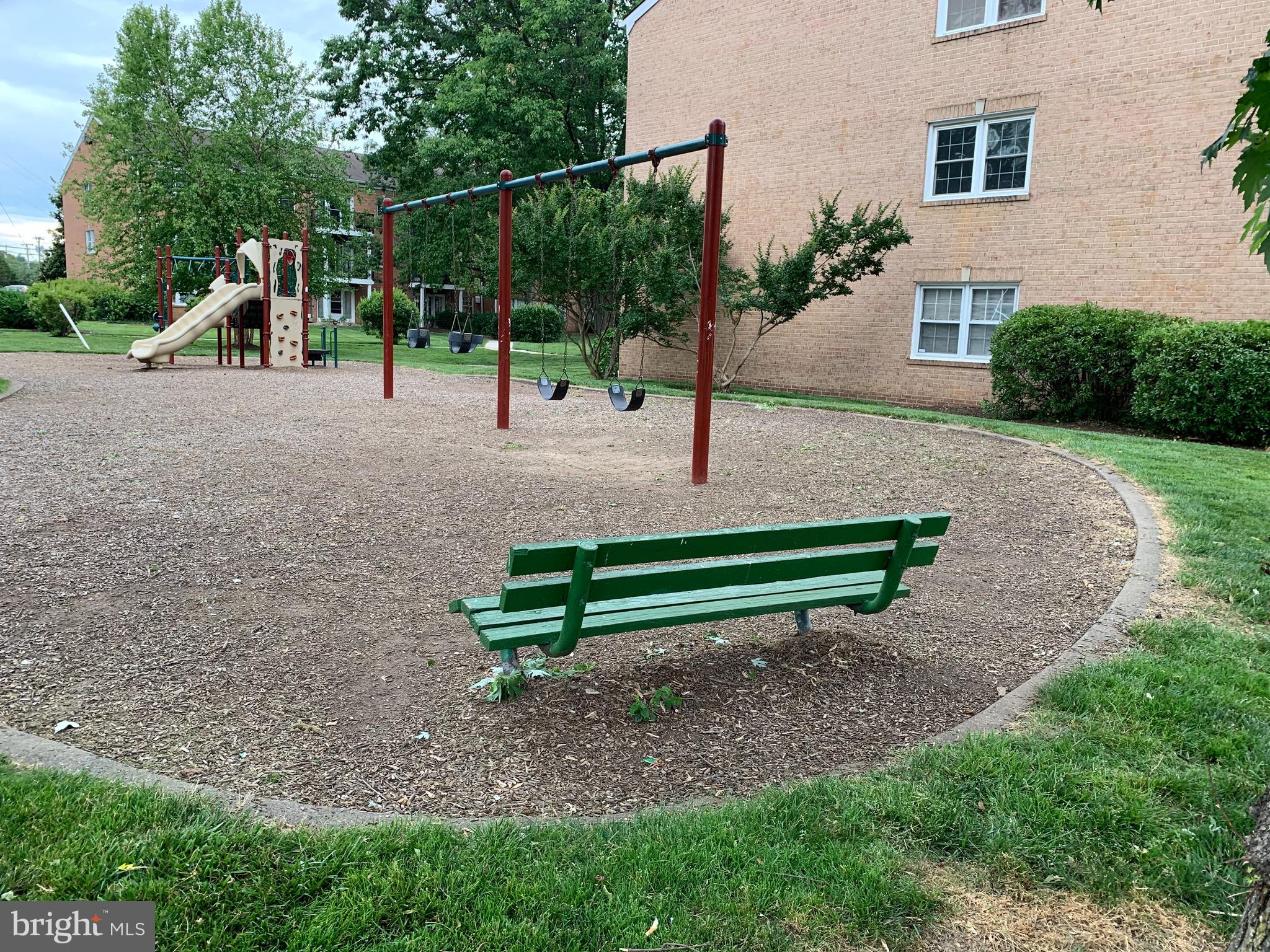 FOXCROFT COLONY CONDOS - Residential