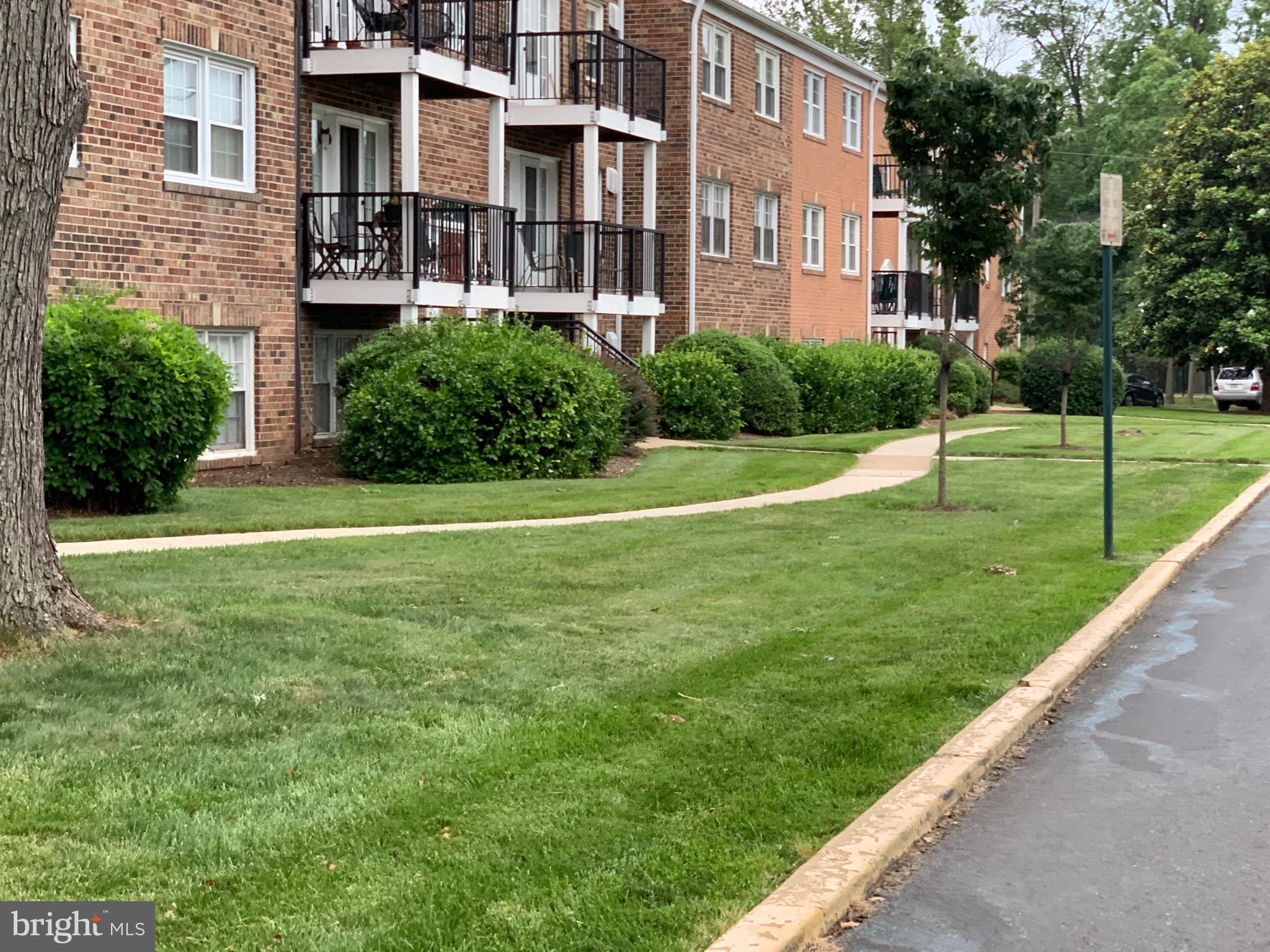 FOXCROFT COLONY CONDOS - Residential