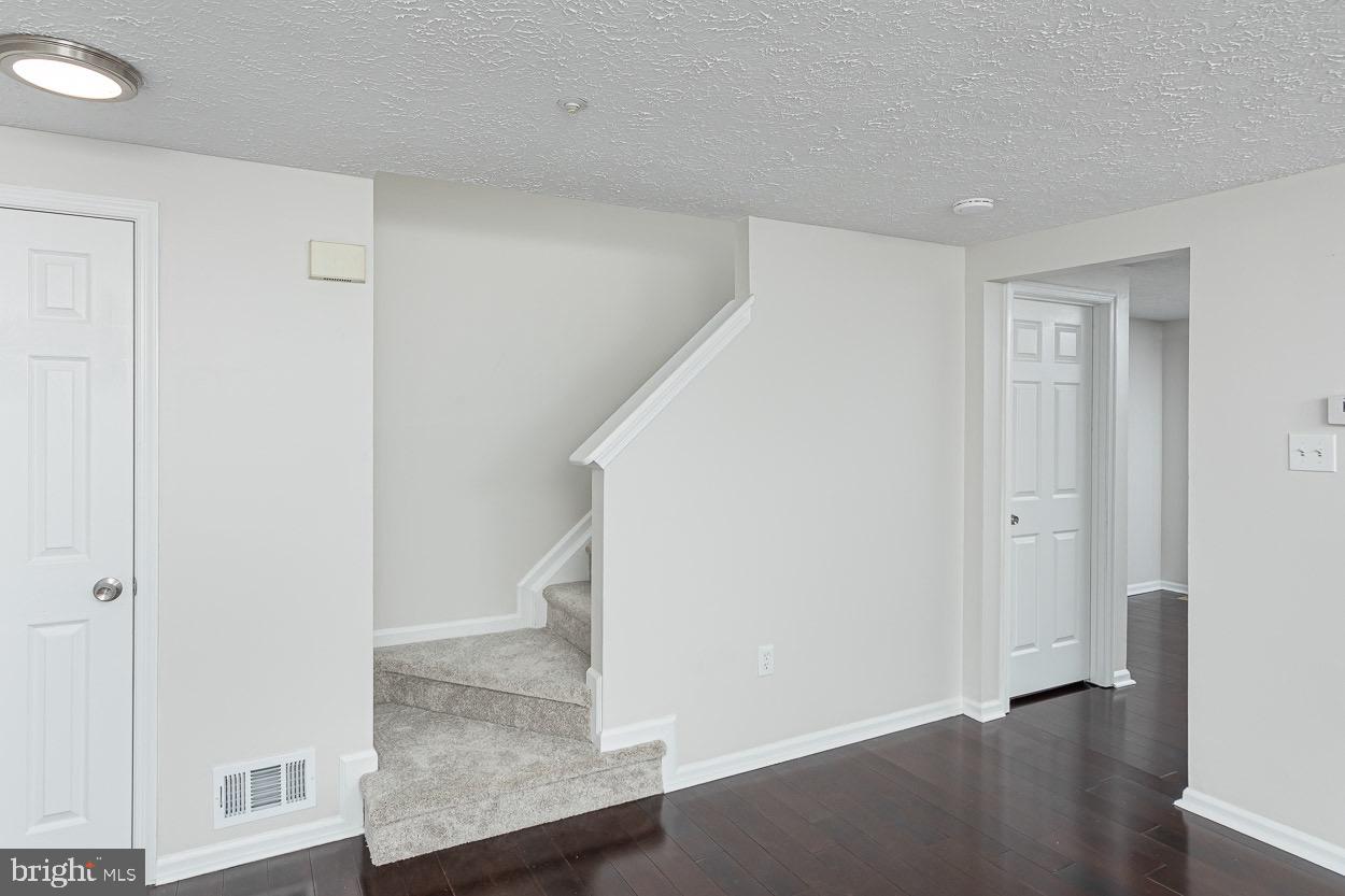 SHIPLEY MEADOWS - Residential