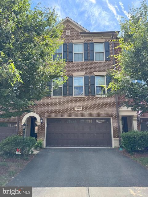 42565 DREAMWEAVER DRIVE BRAMBLETON VA 20148