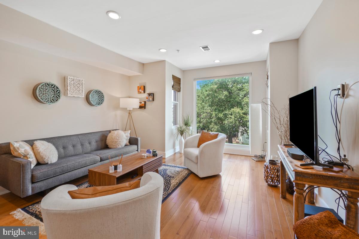 440 RHODE ISLAND AVENUE NW 302