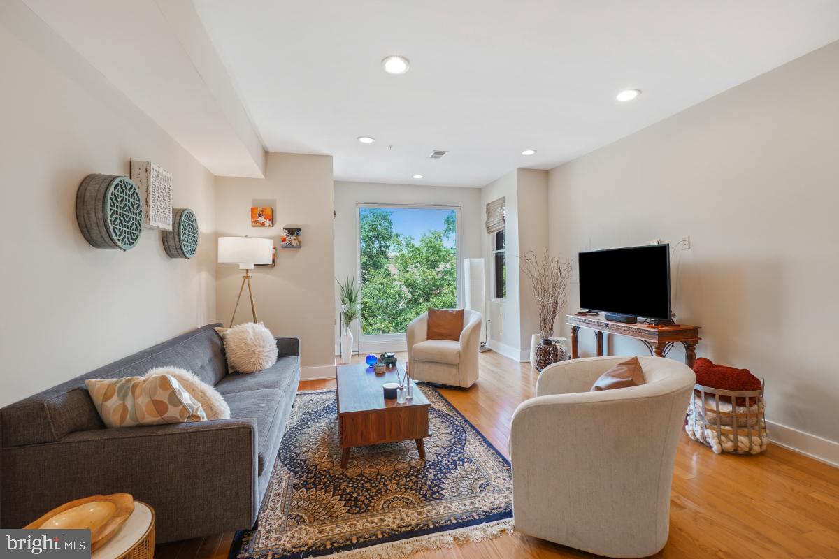 440 RHODE ISLAND AVENUE NW 302