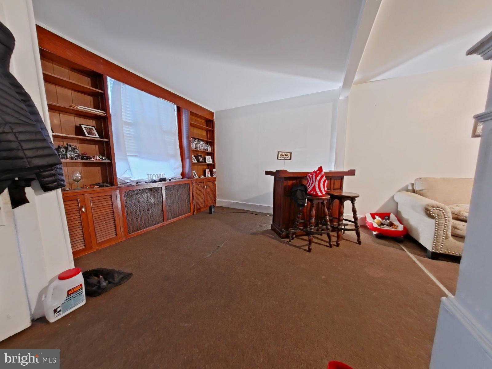 KENSINGTON - Residential