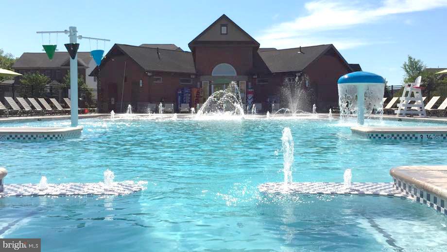 RIDGES AT LOUDOUN VALLEY - Residential