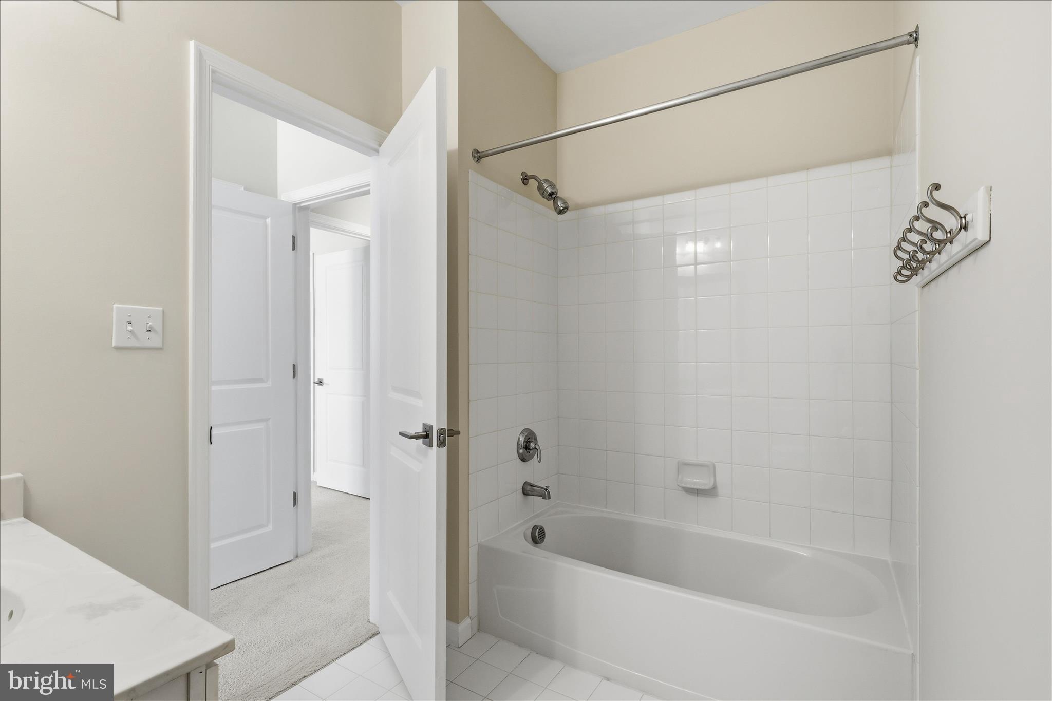 RIDGES AT LOUDOUN VALLEY - Residential