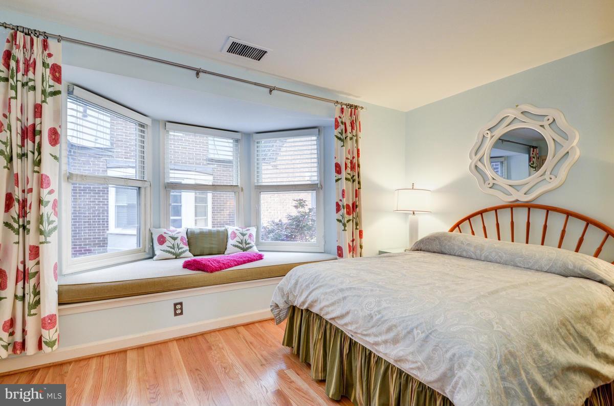 TORPEDO FACTORY - Residential